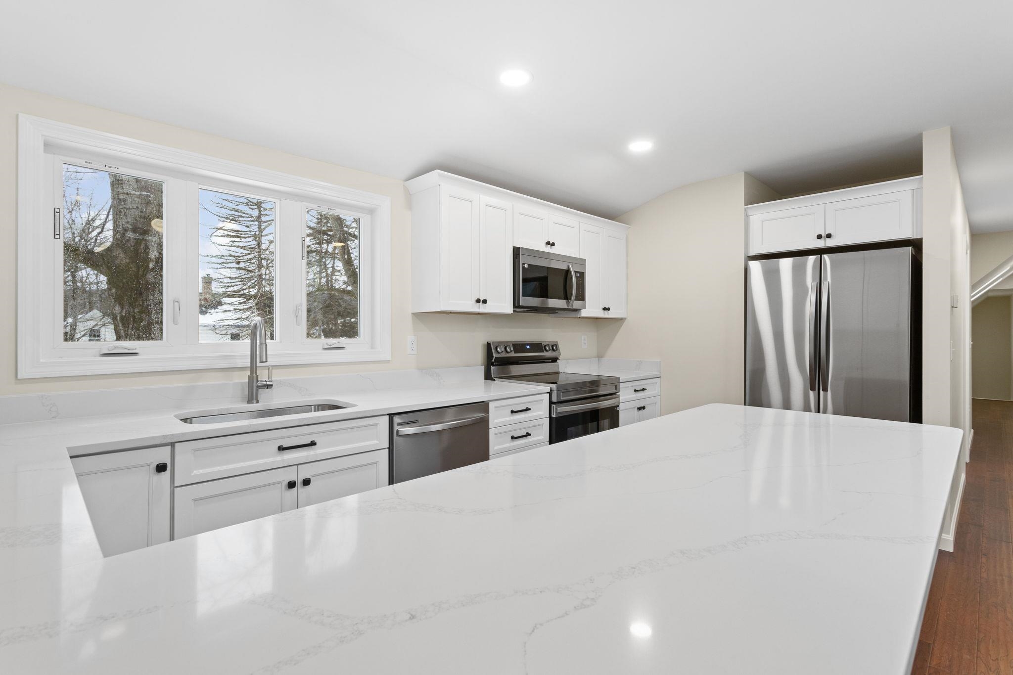 40 Rush Road Unit: B
