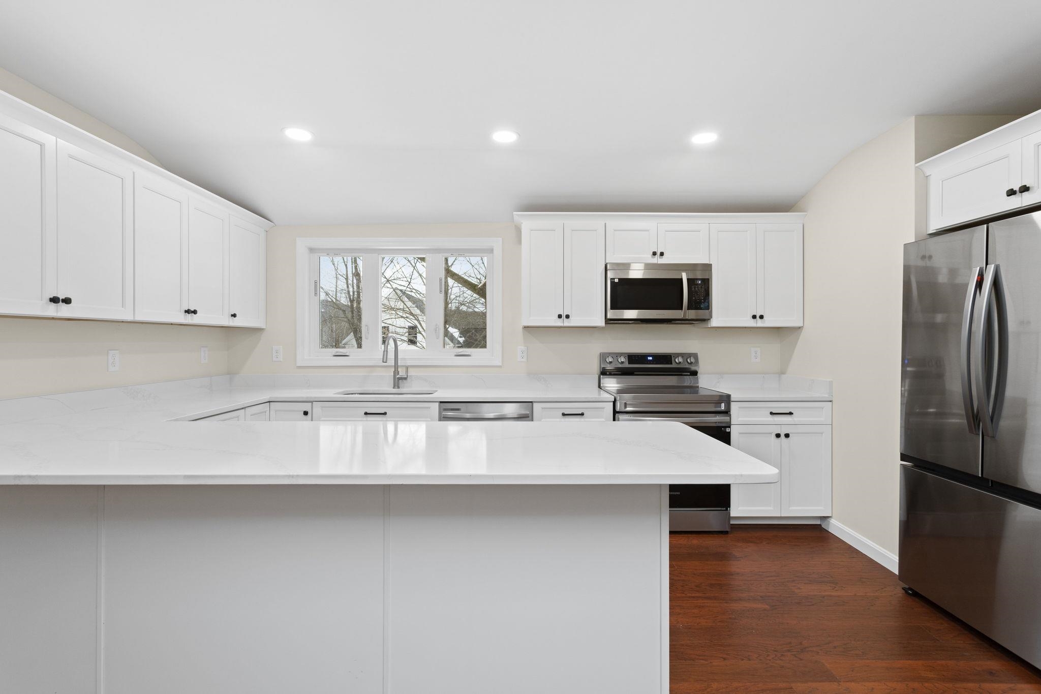 40 Rush Road Unit: B