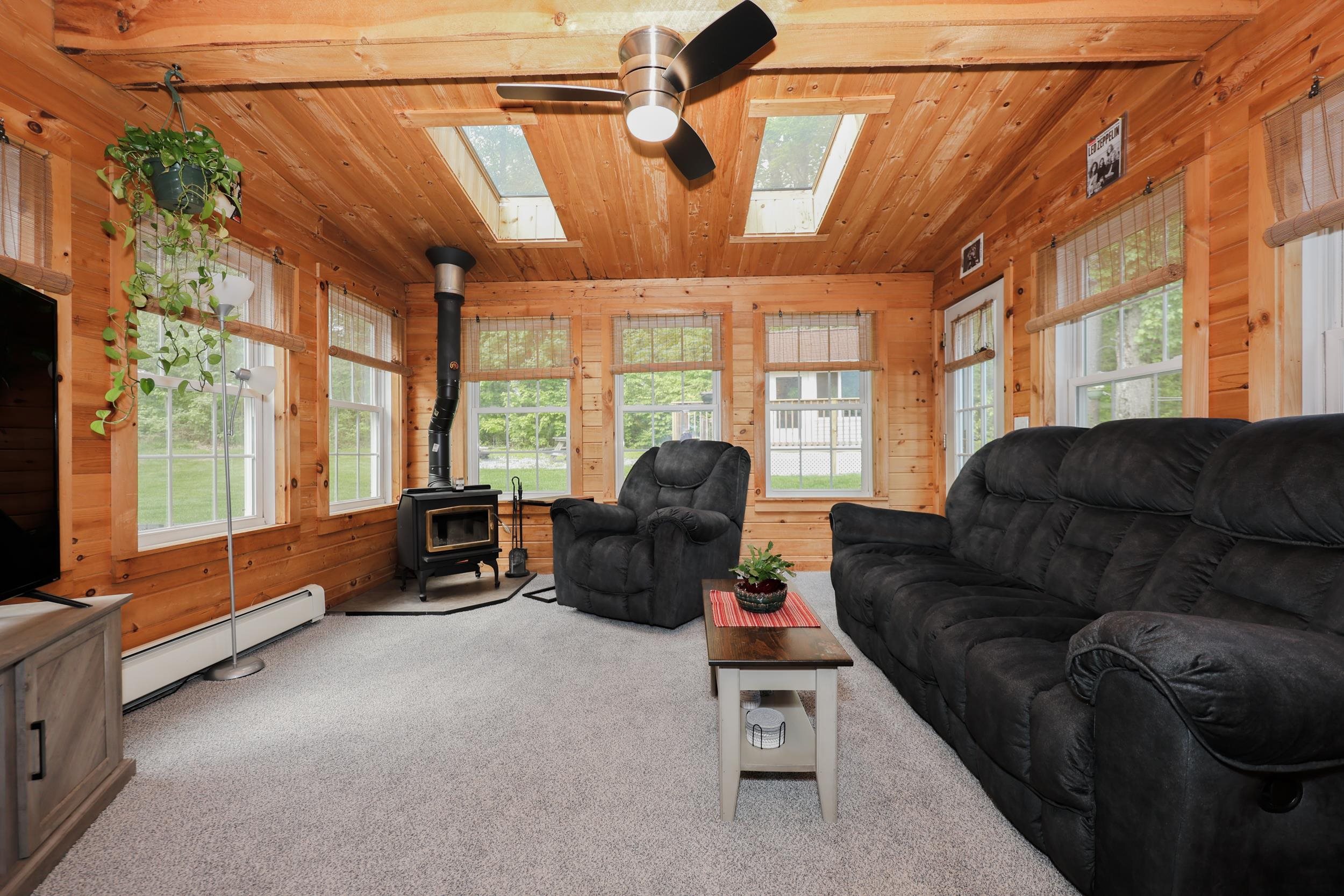 25 Brown Ridge Road