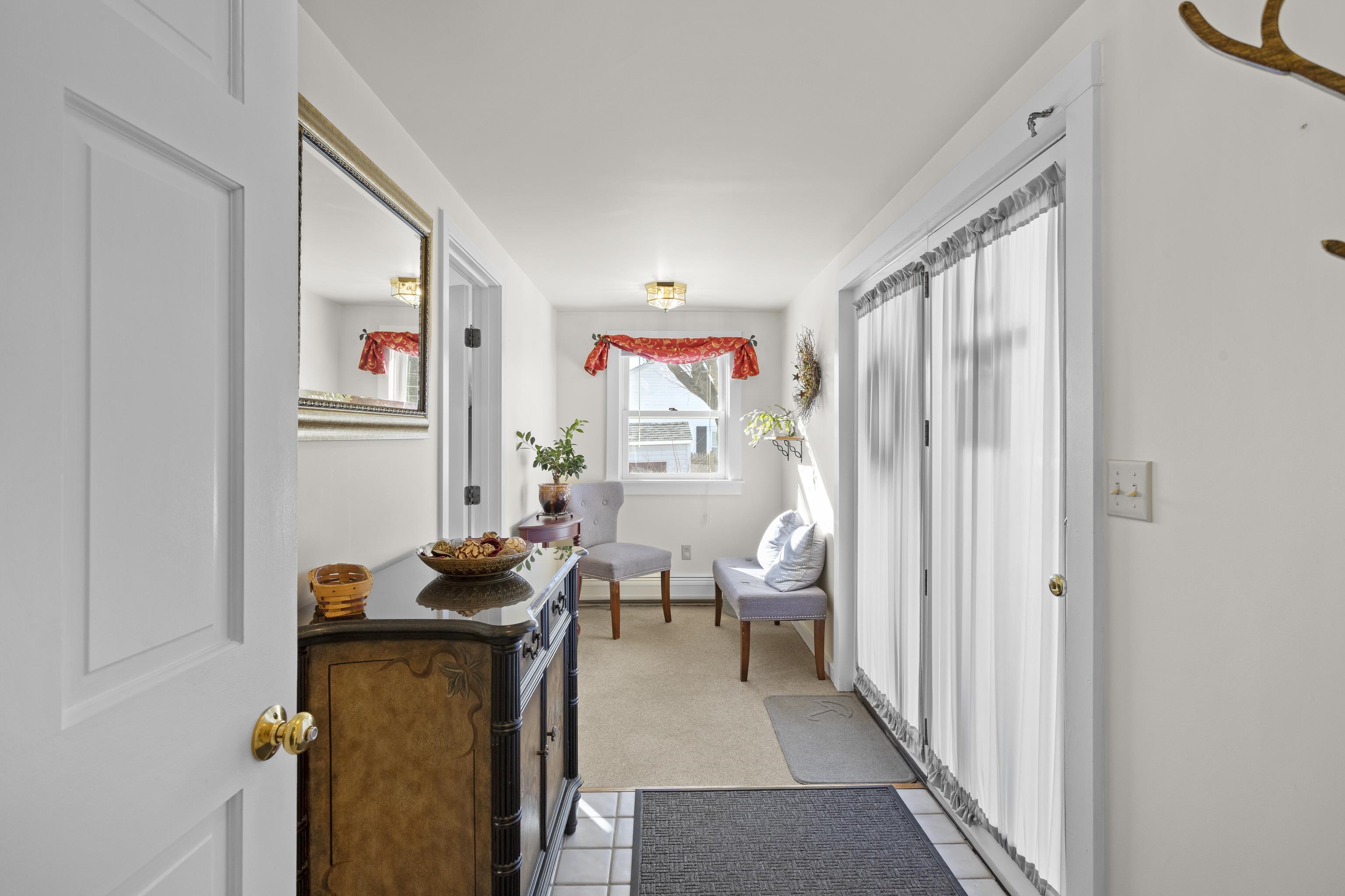8 Laconia Avenue