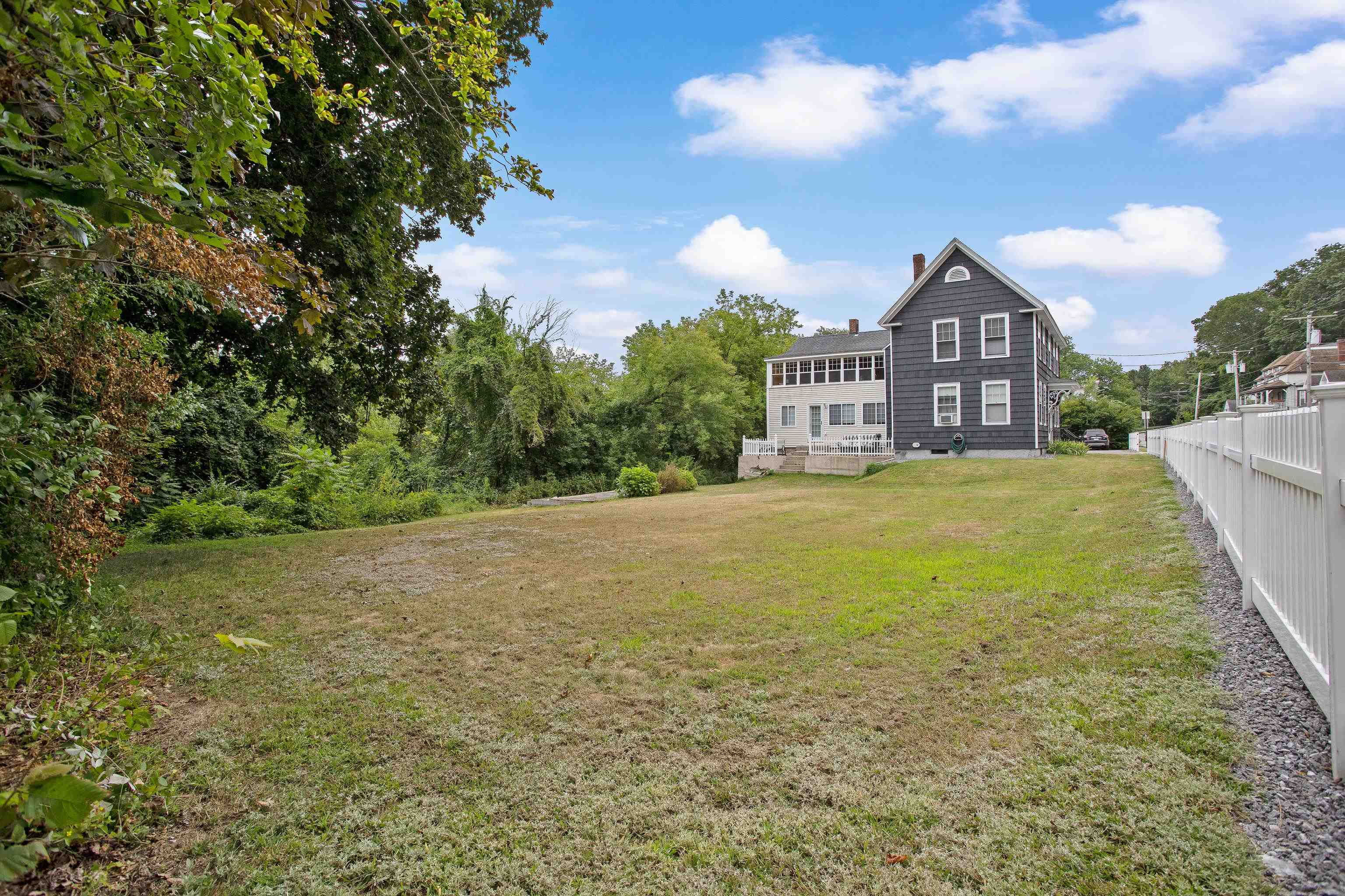 329 Front Street Unit: Lot A