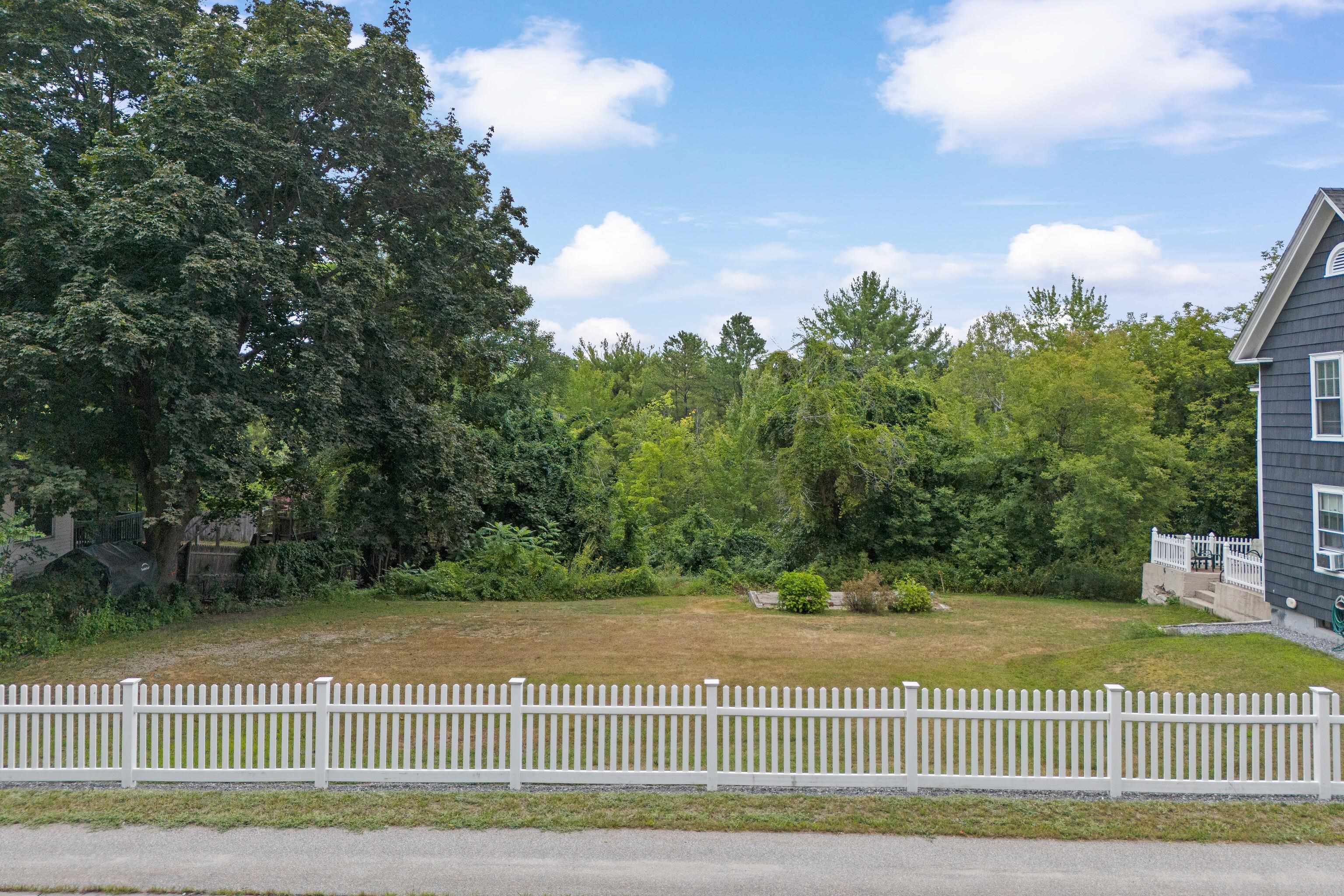 329 Front Street Unit: Lot A