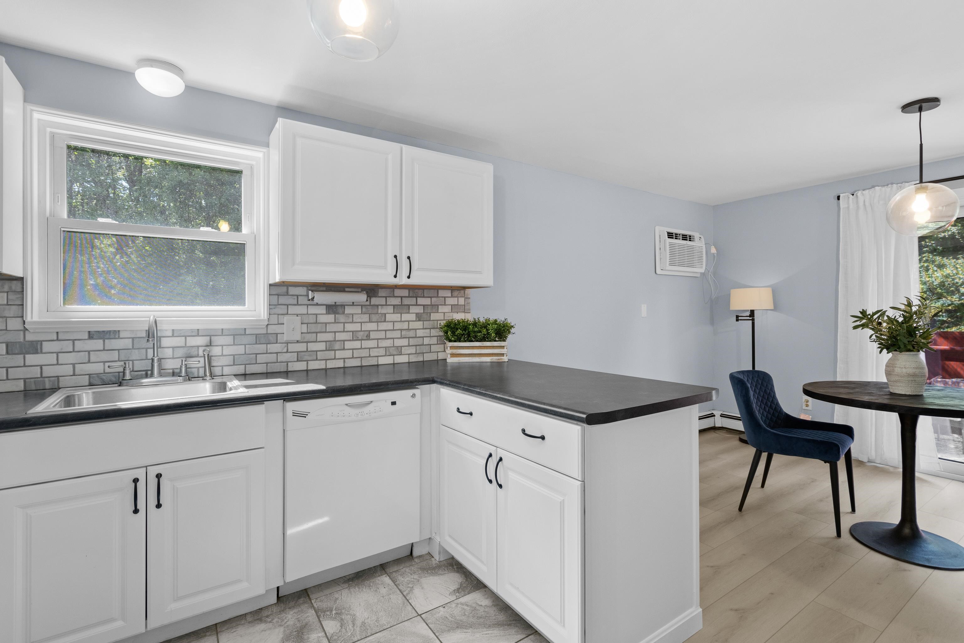 24 Oakridge Drive