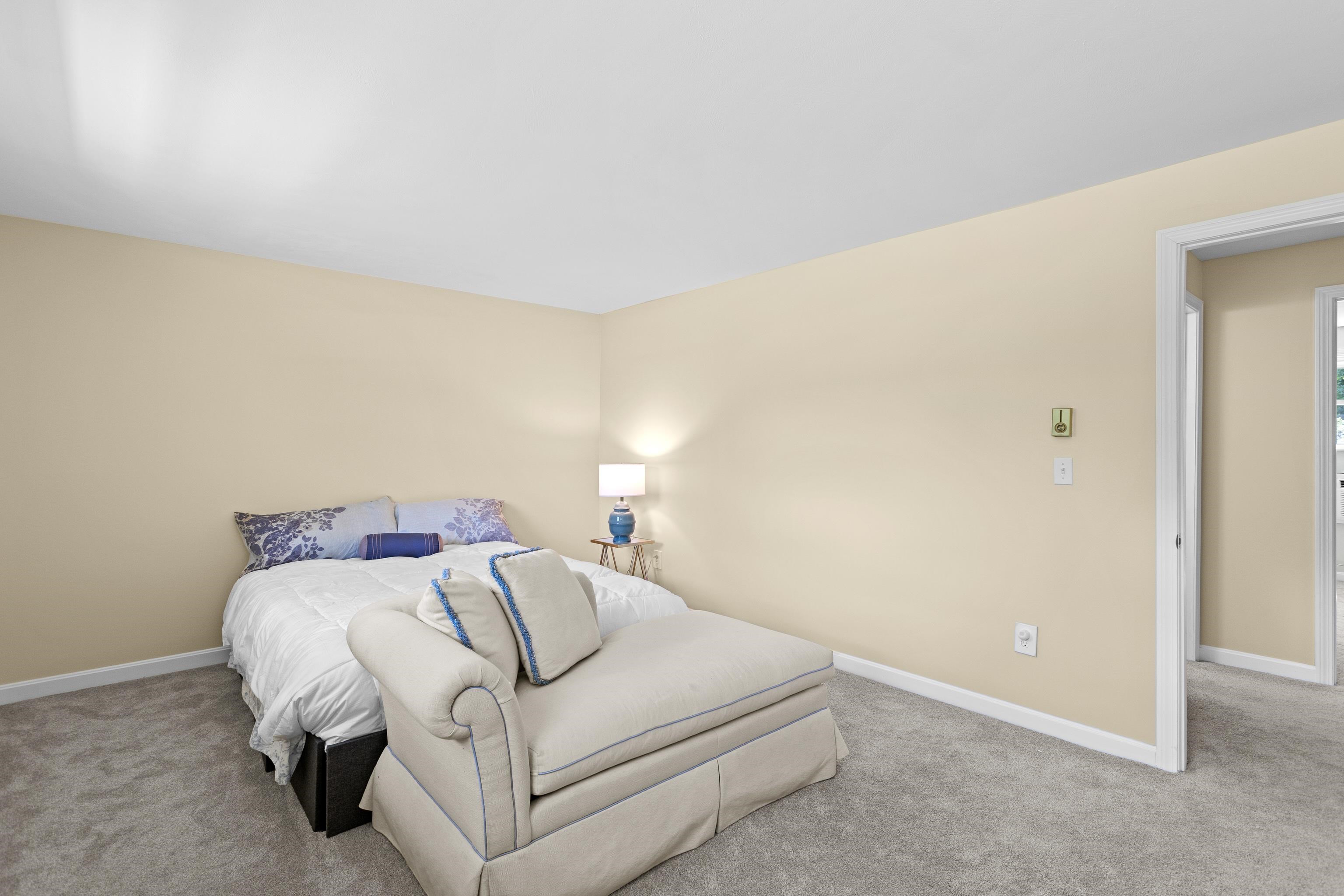 24 Oakridge Drive