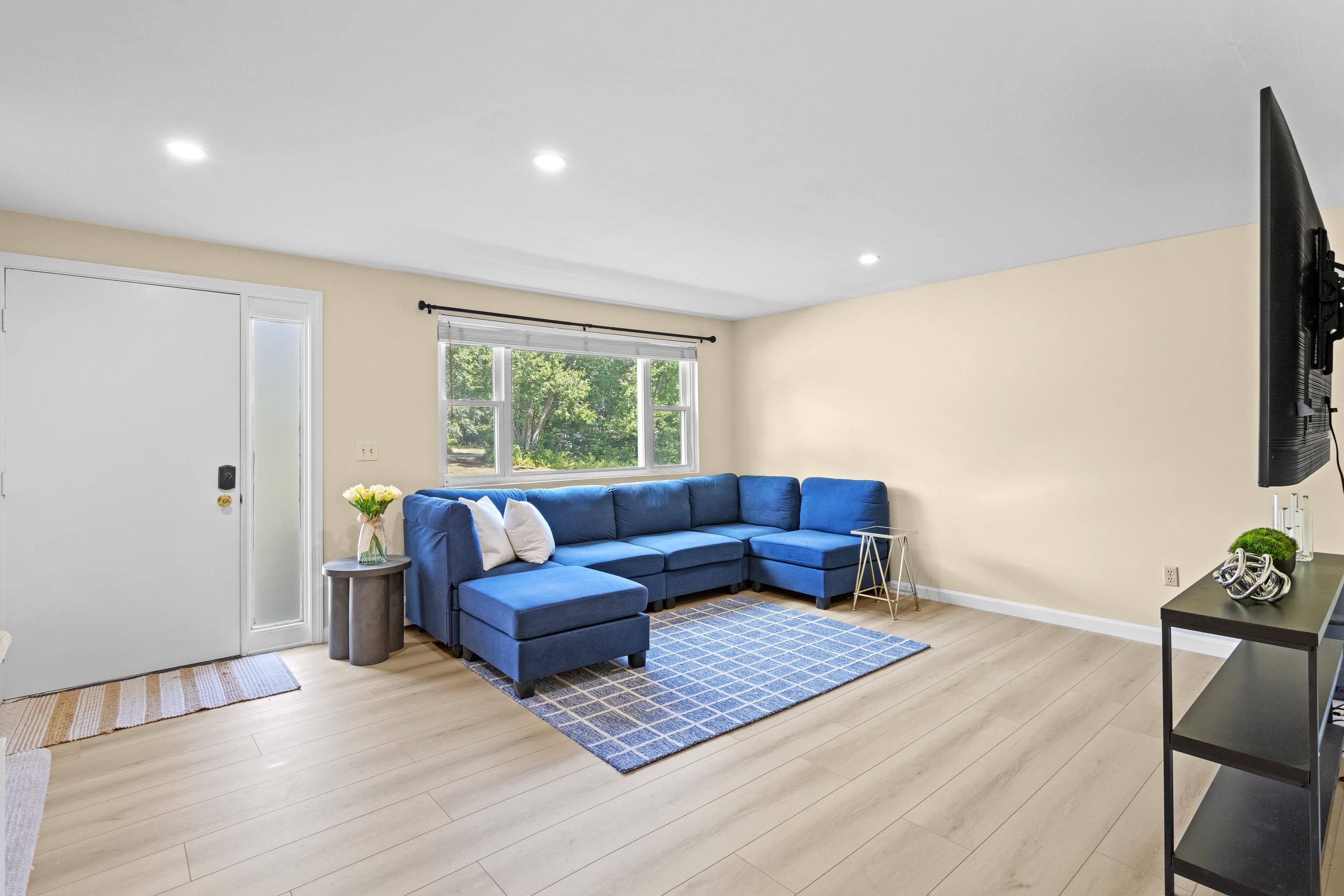 24 Oakridge Drive