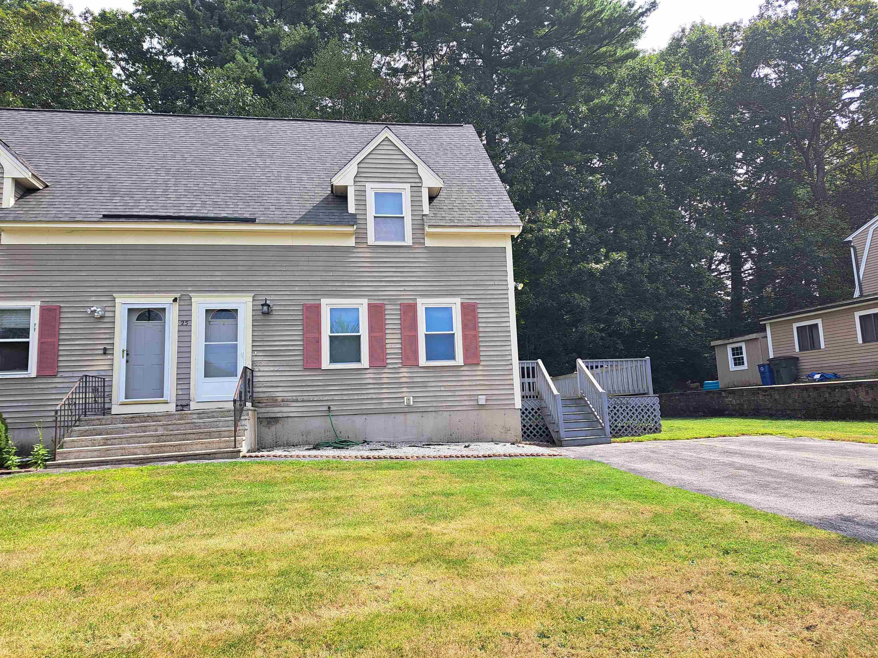 25 Tiger Tail Circle Unit: R