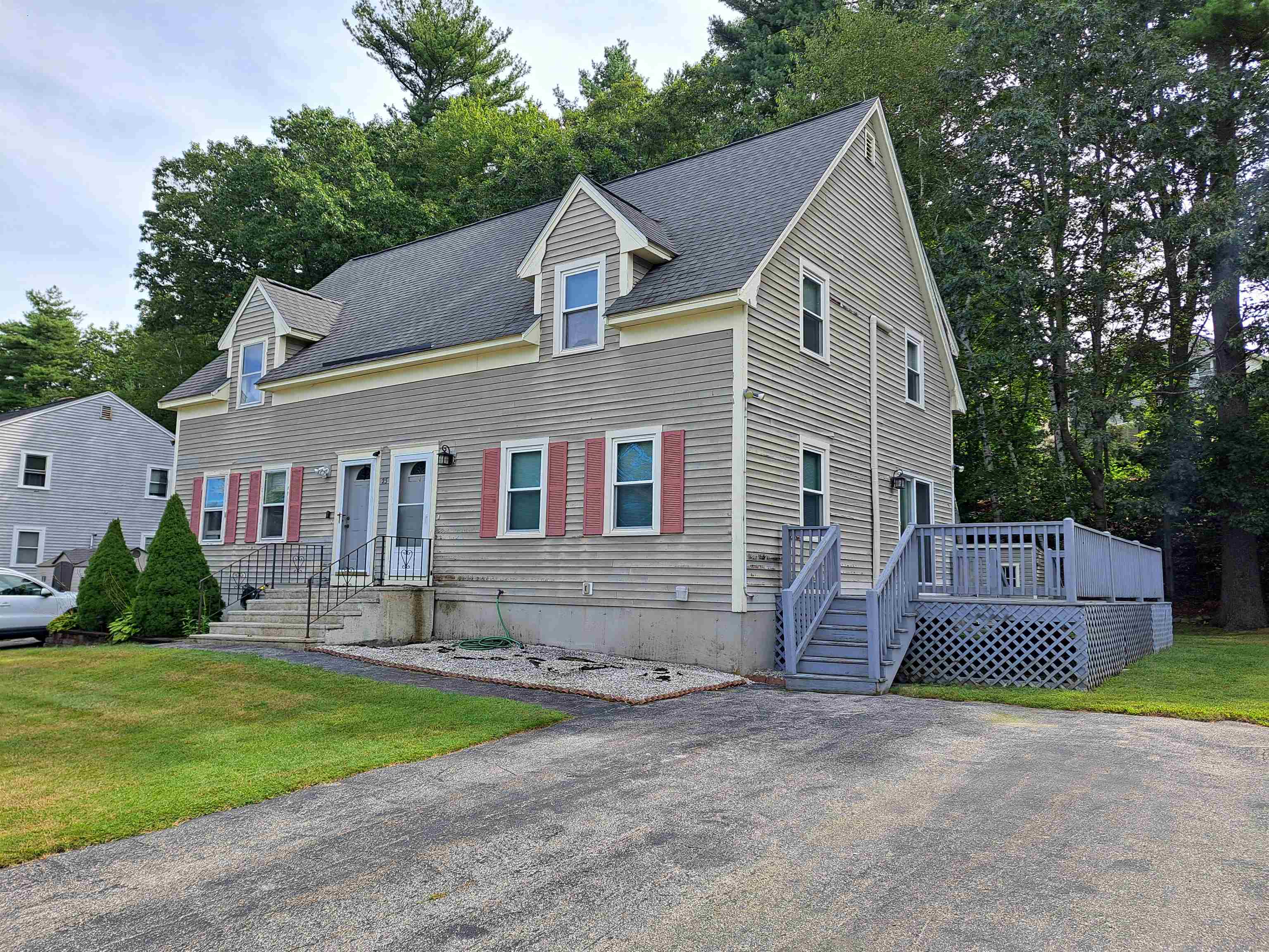 25 Tiger Tail Circle Unit: R