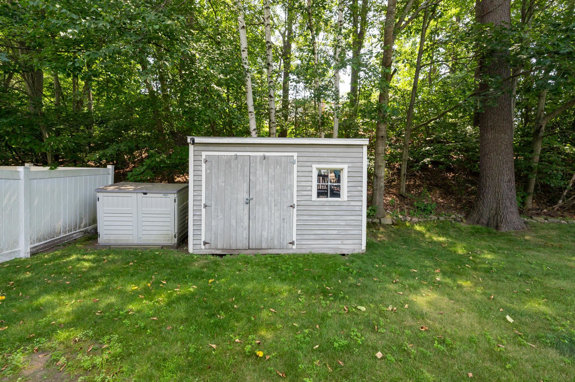 25 Tiger Tail Circle Unit: R