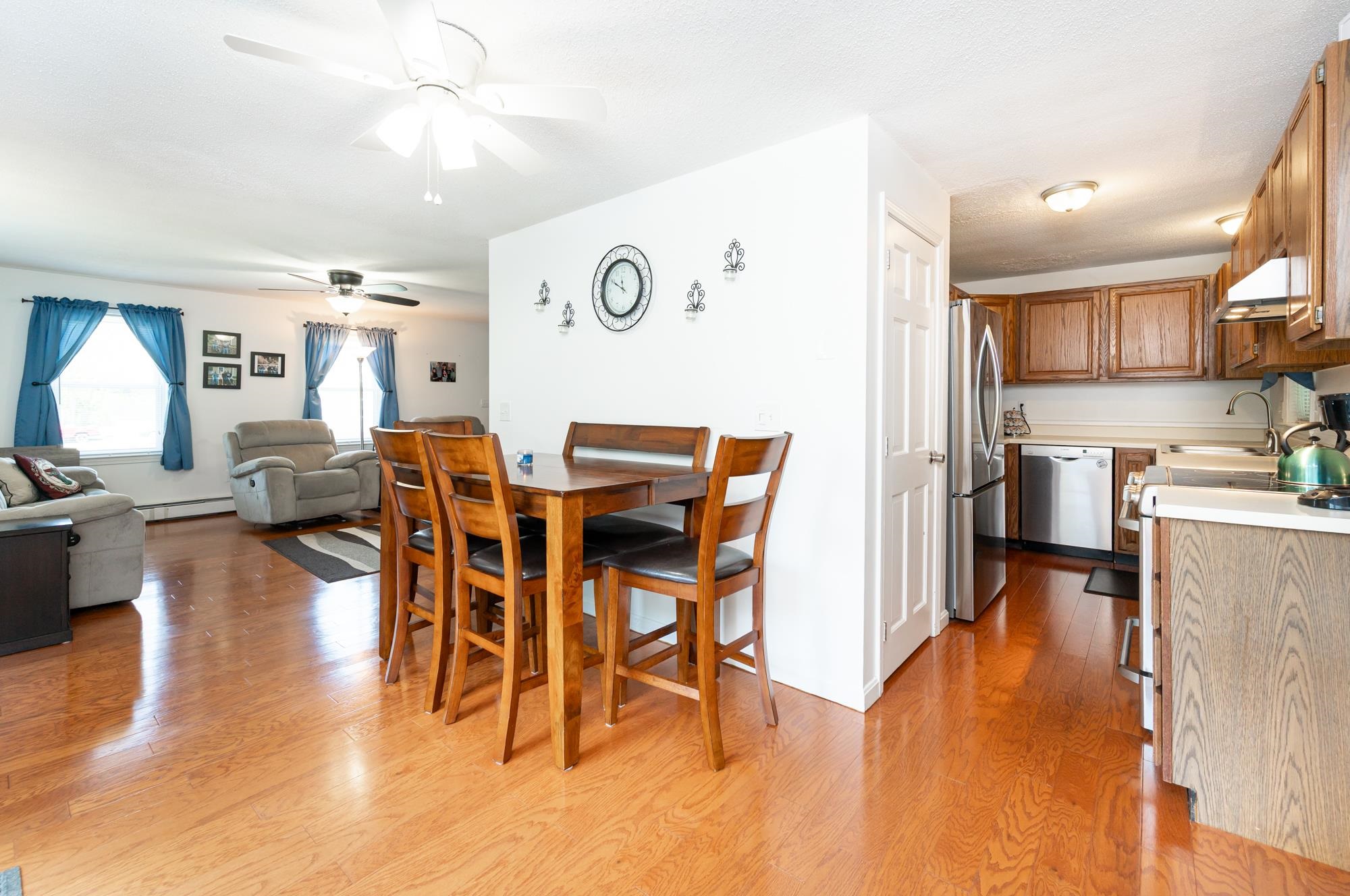 25 Tiger Tail Circle Unit: R