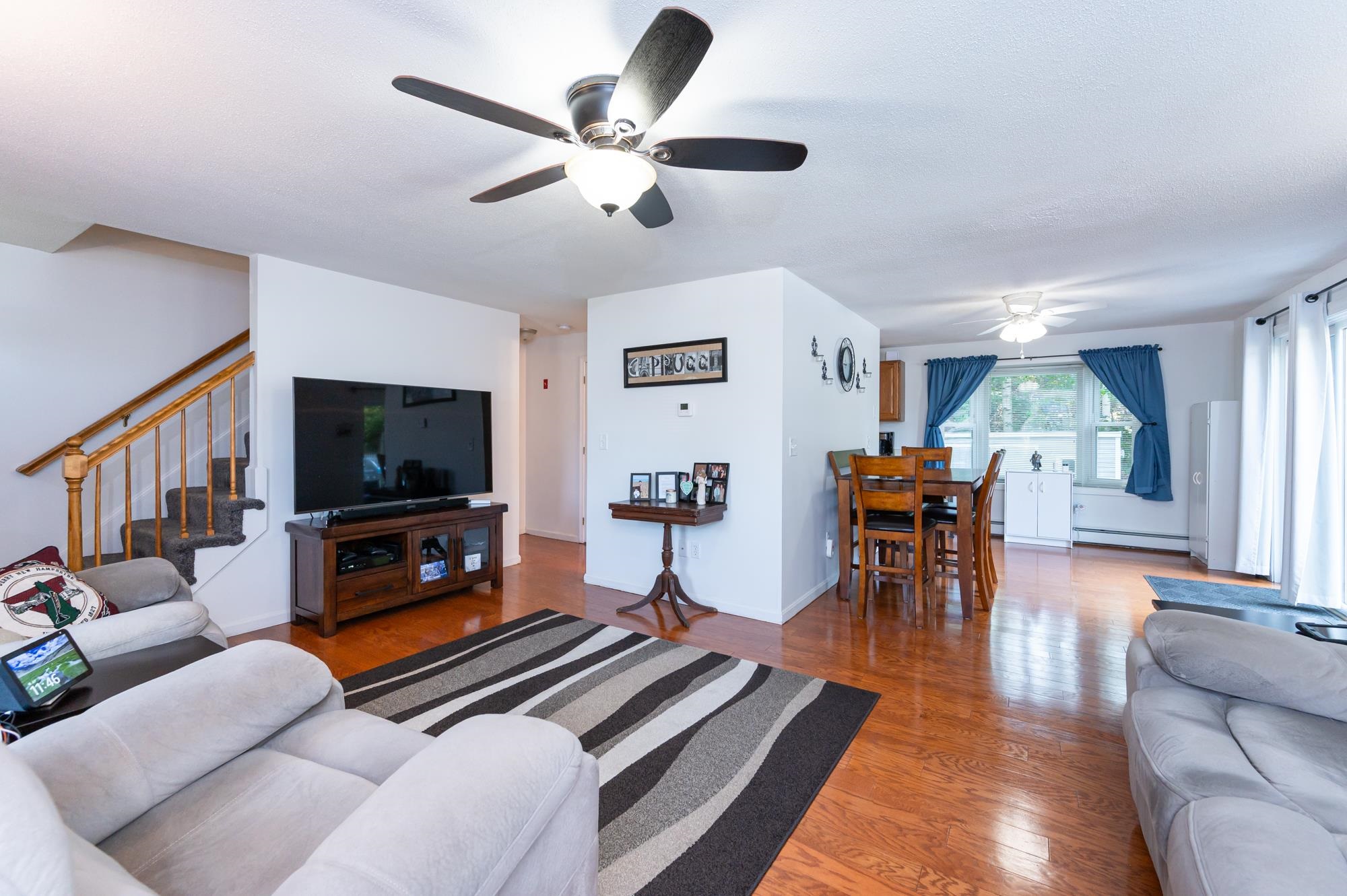 25 Tiger Tail Circle Unit: R