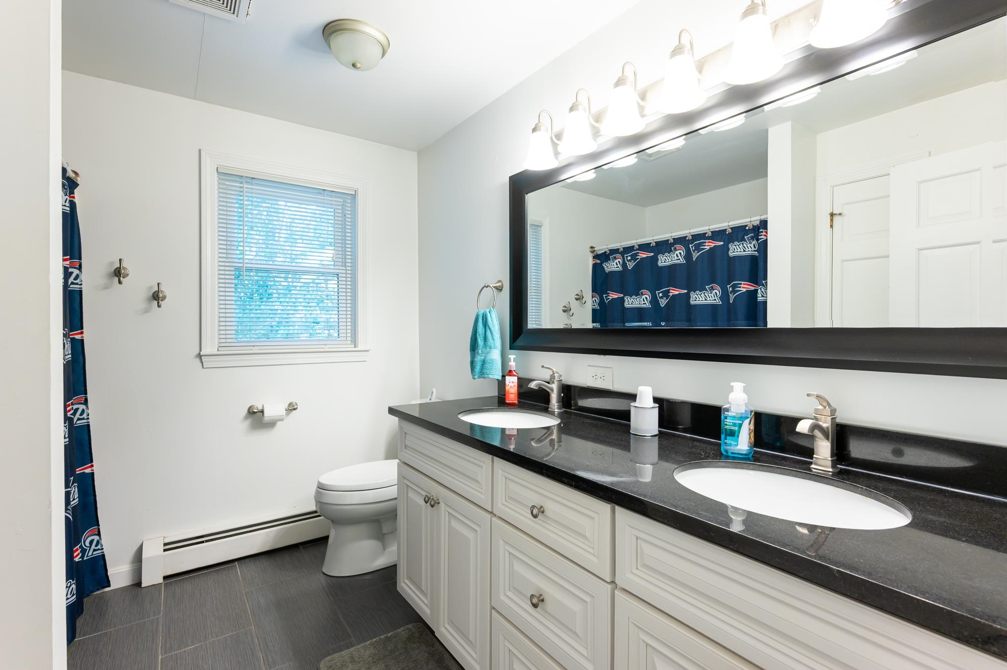 25 Tiger Tail Circle Unit: R