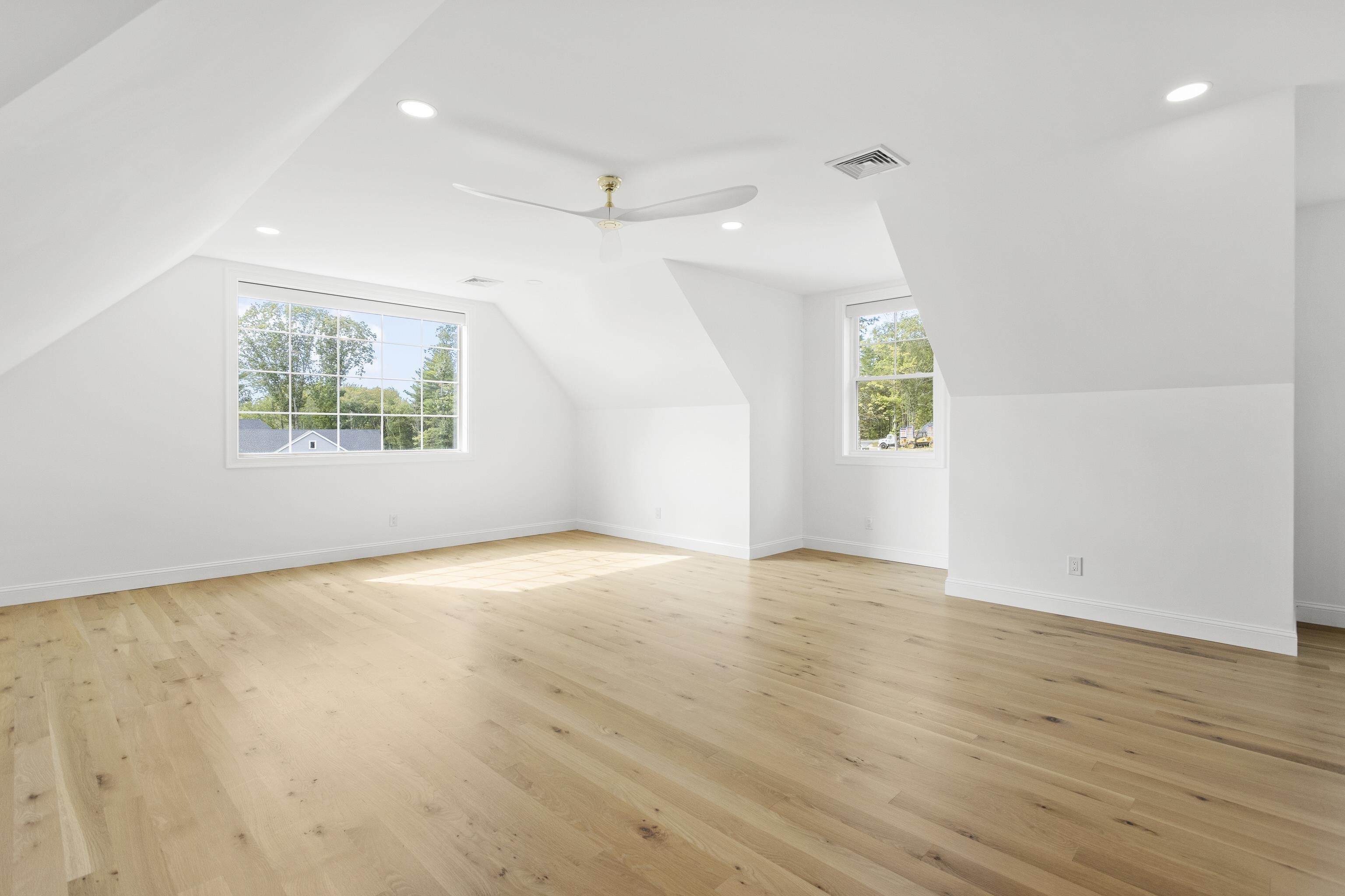 10 Hobart Lane