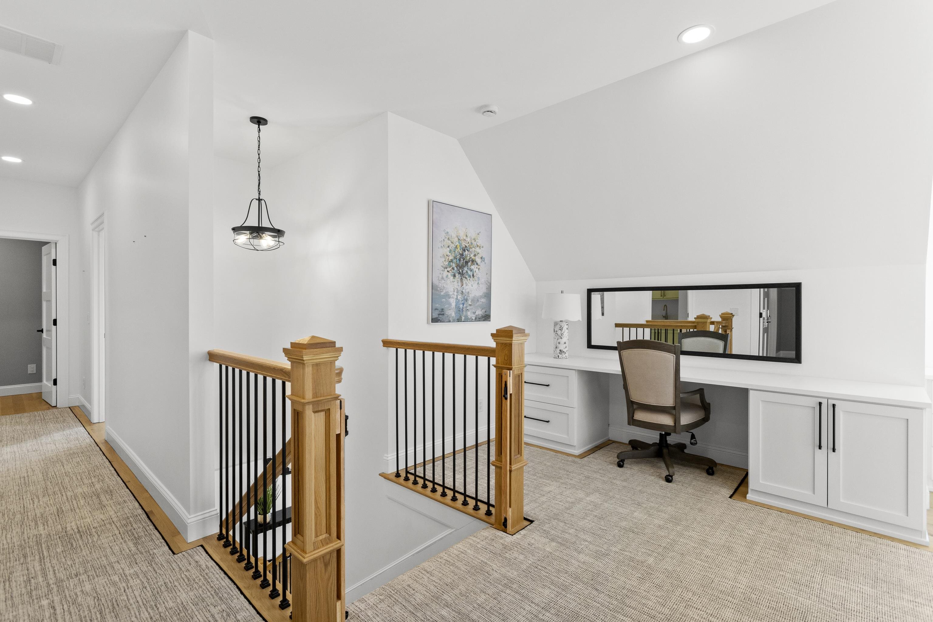10 Hobart Lane
