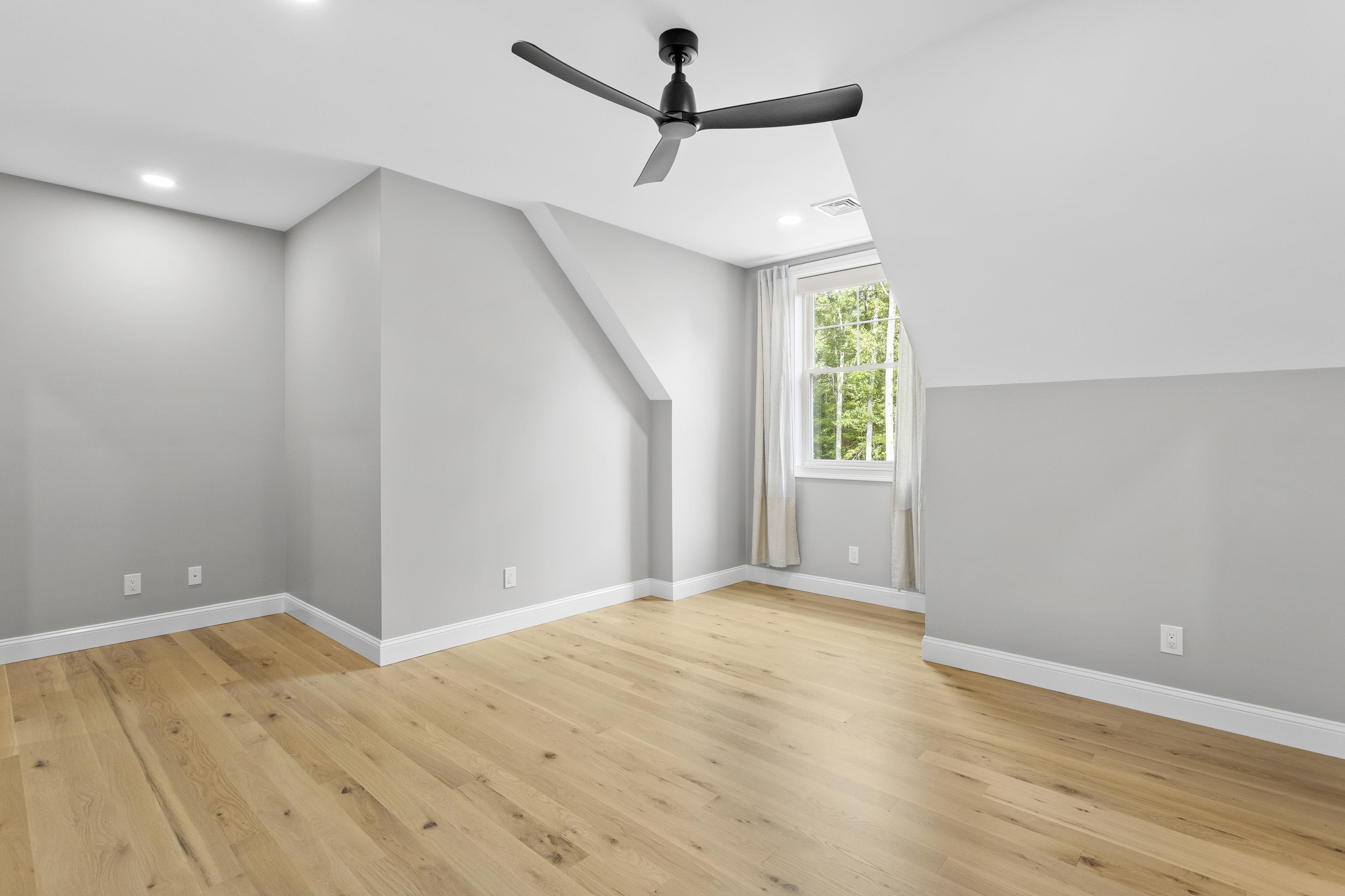 10 Hobart Lane