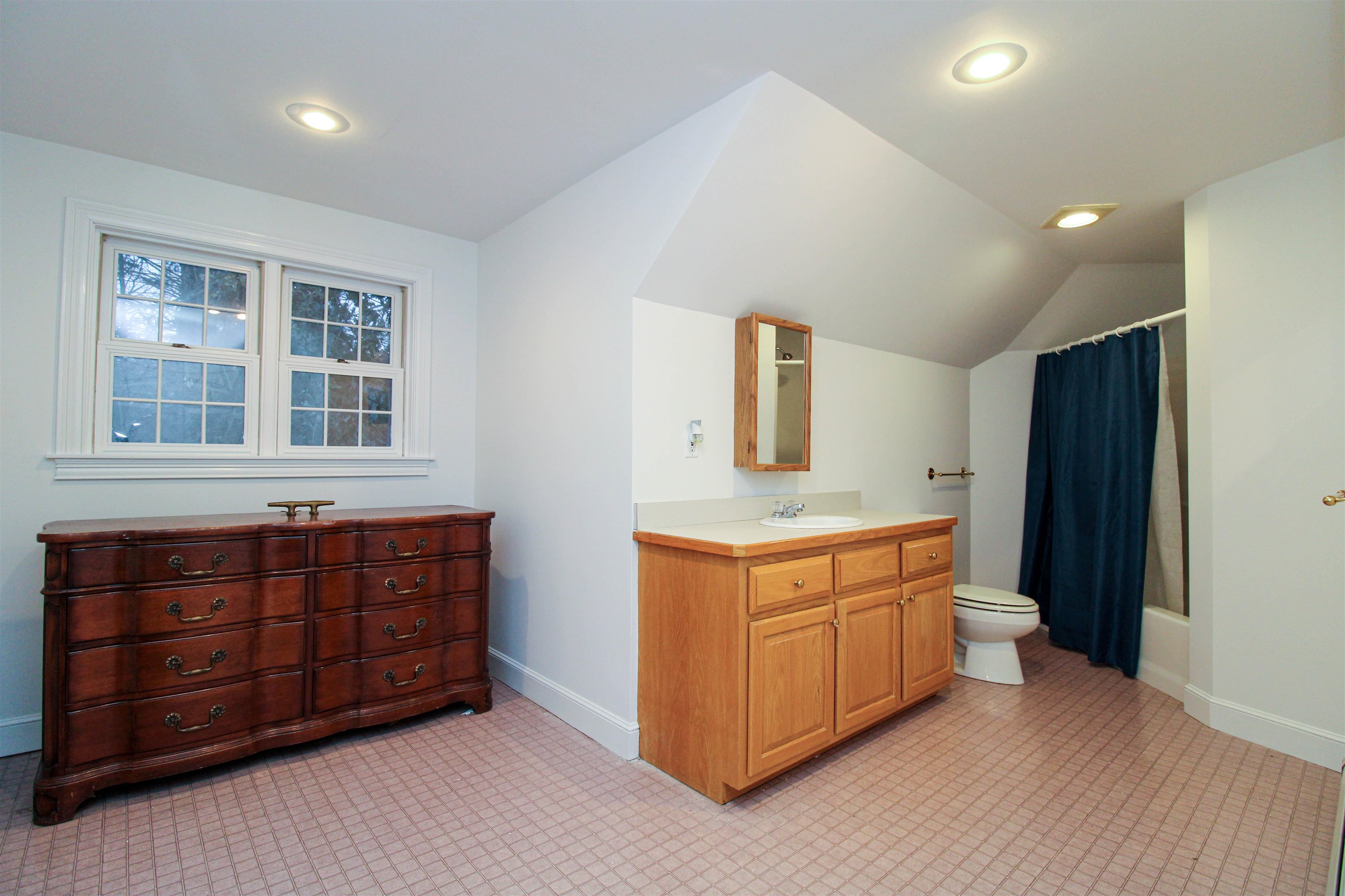 6 B Lancaster Road