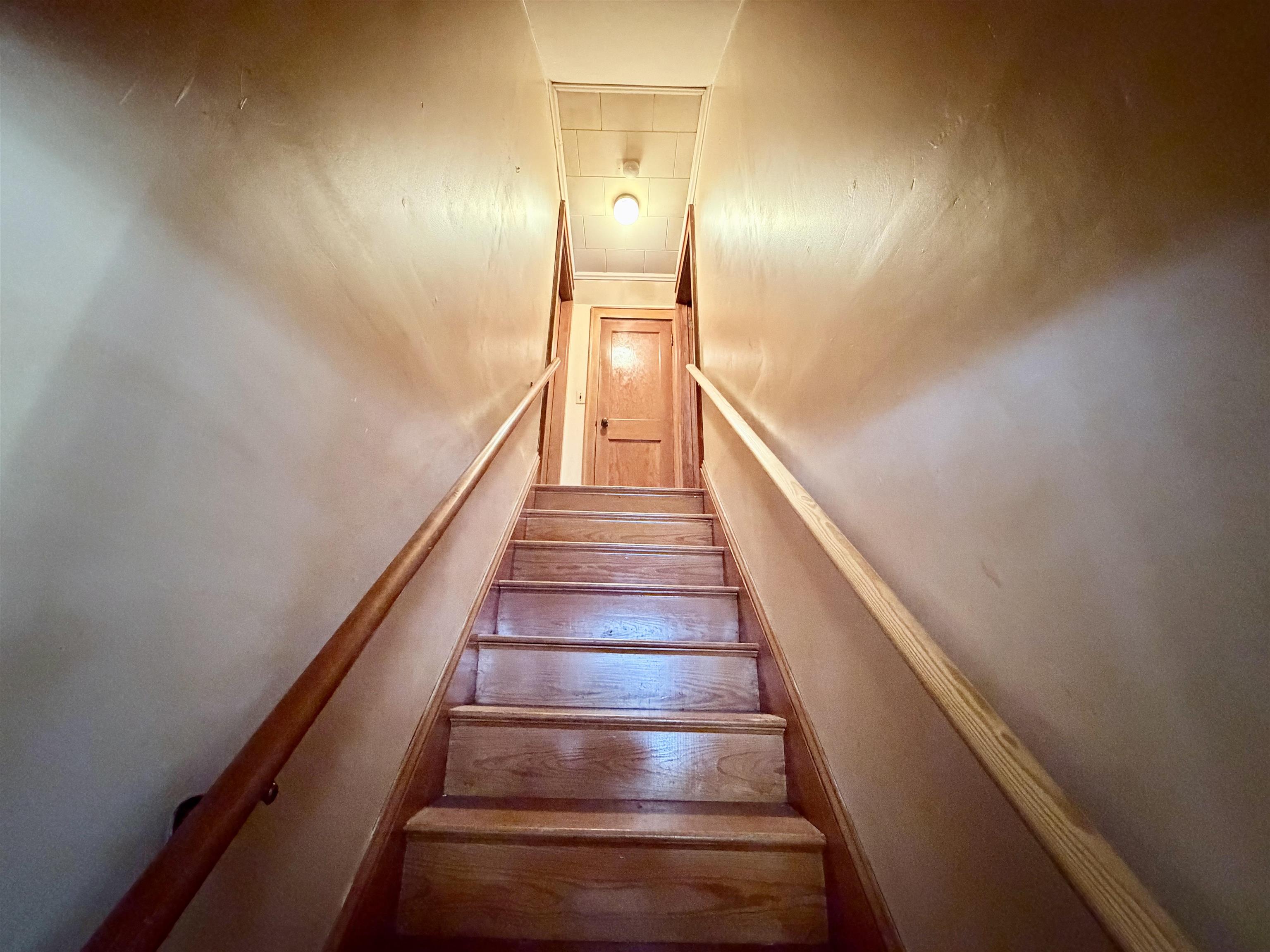 87 Saint Marie Street