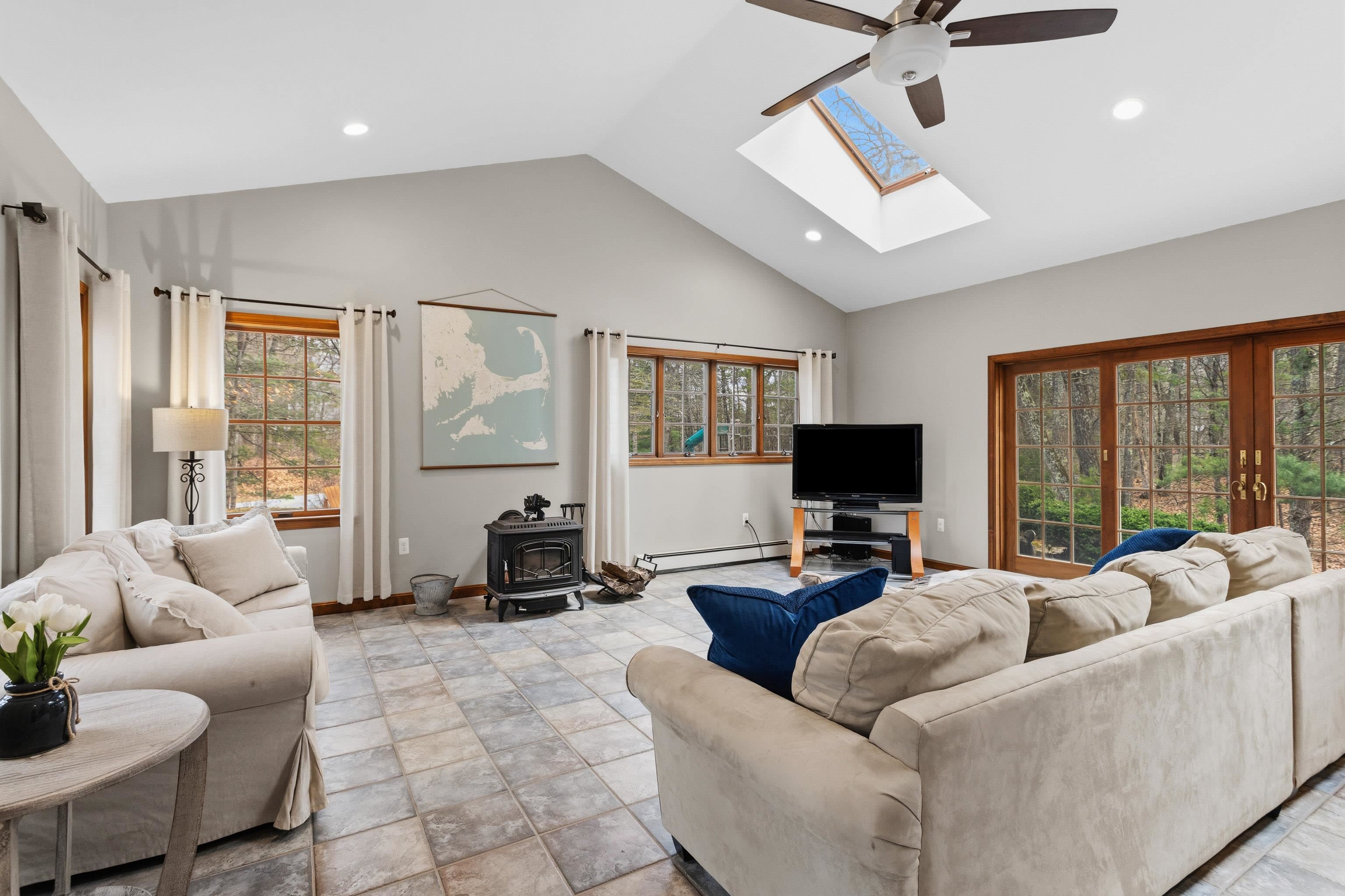 41 Windsor Boulevard