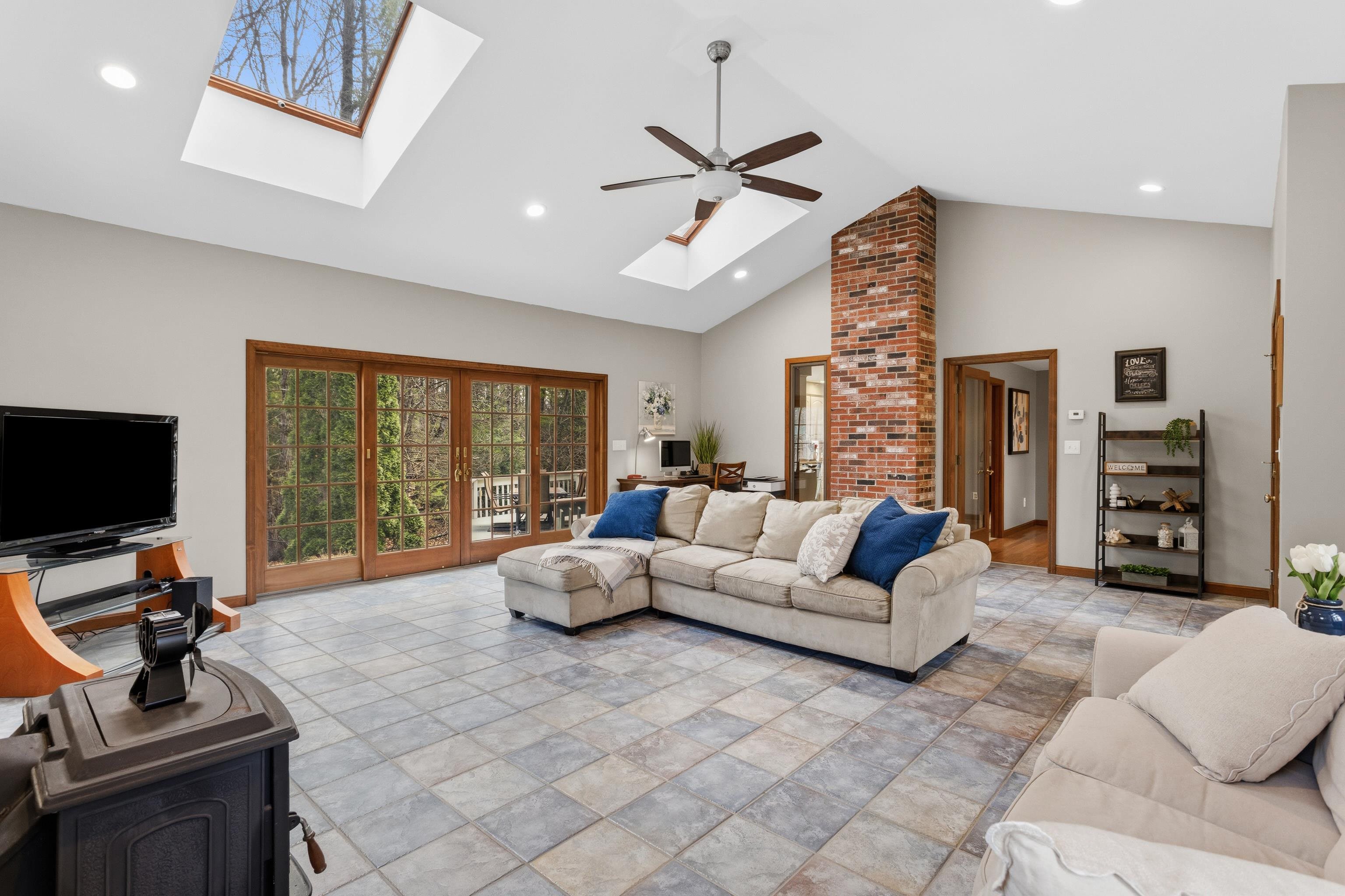 41 Windsor Boulevard