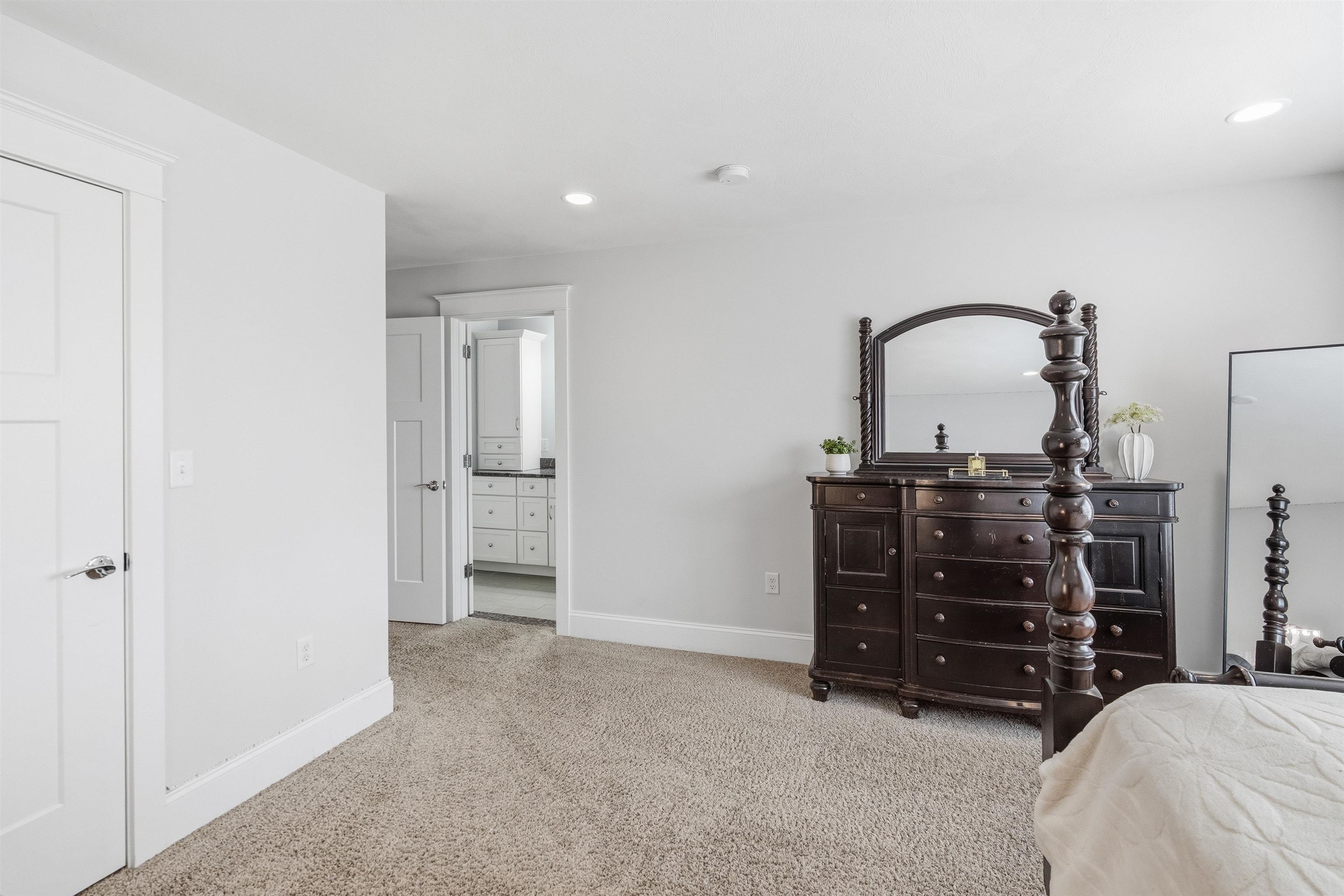 5 Ryan Farm Road