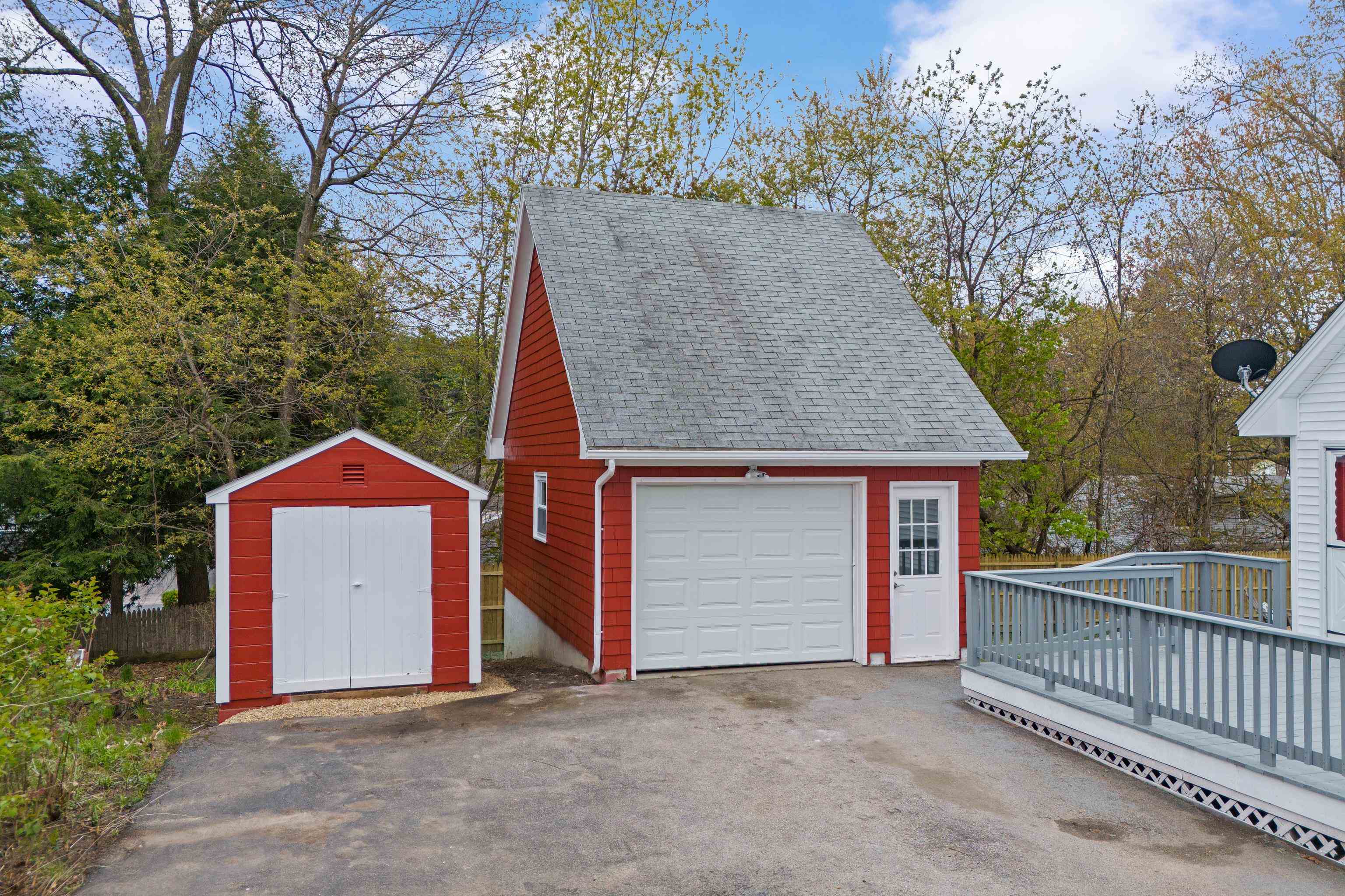 12 Hemlock Street