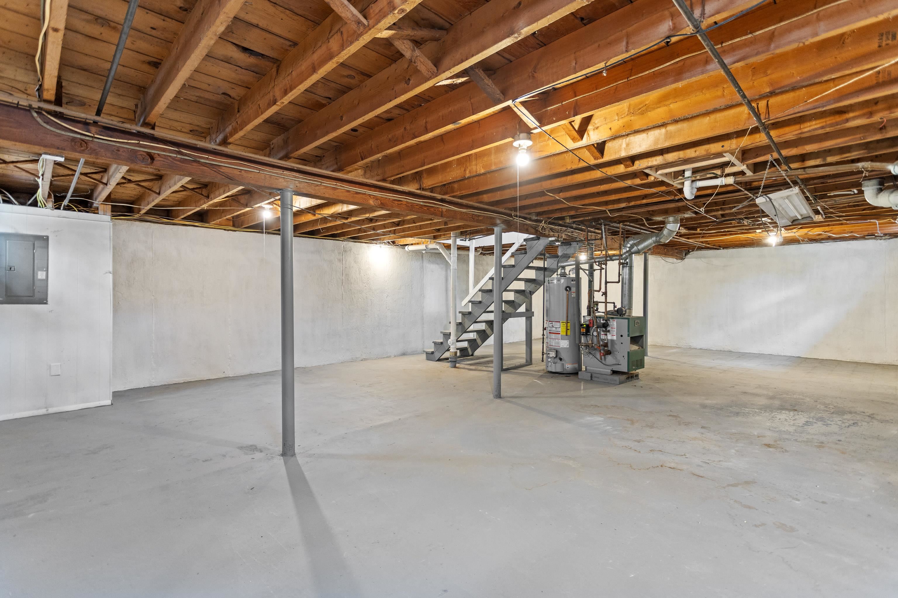 12 Hemlock Street