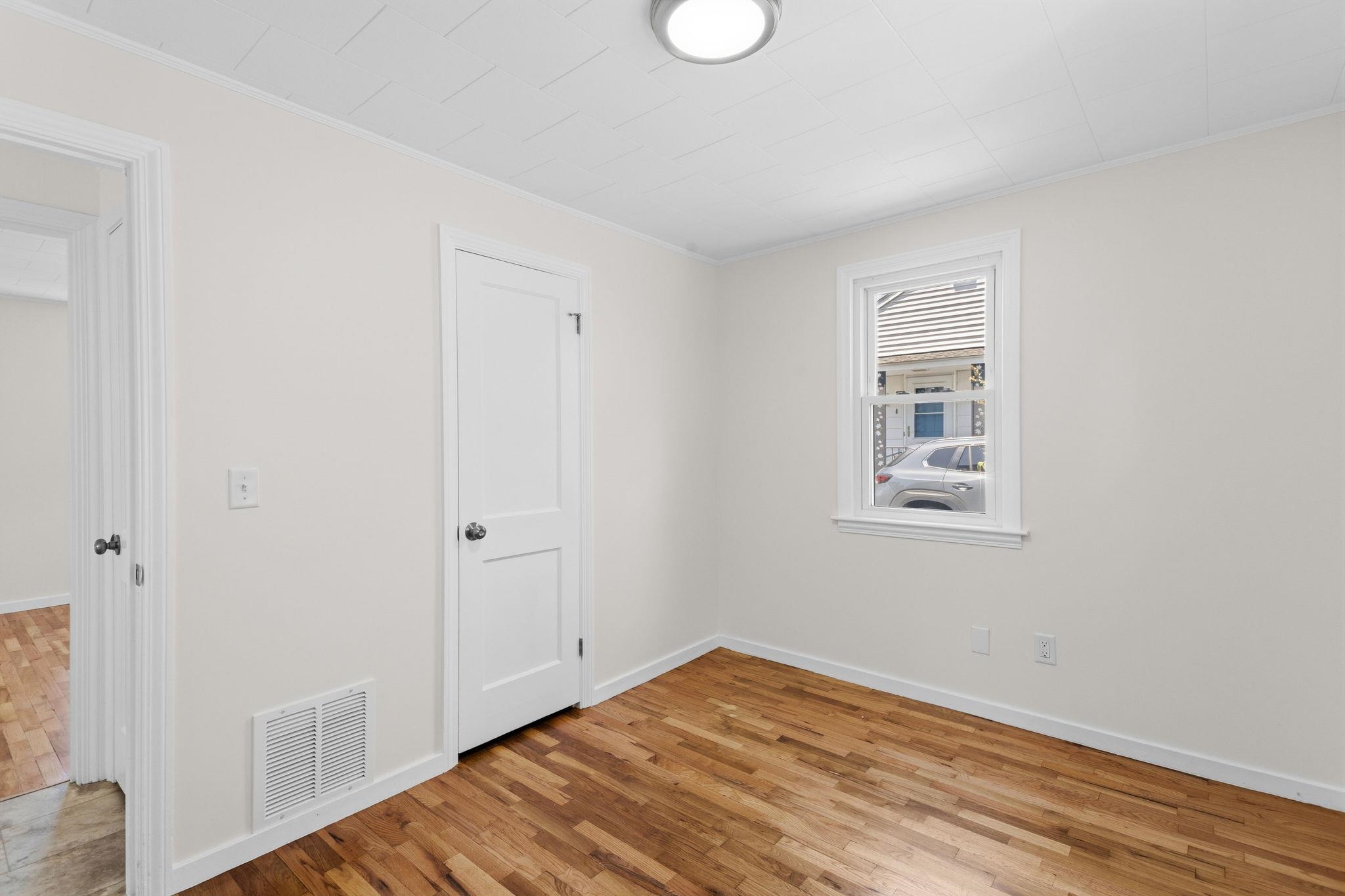 87 Saint Marie Street