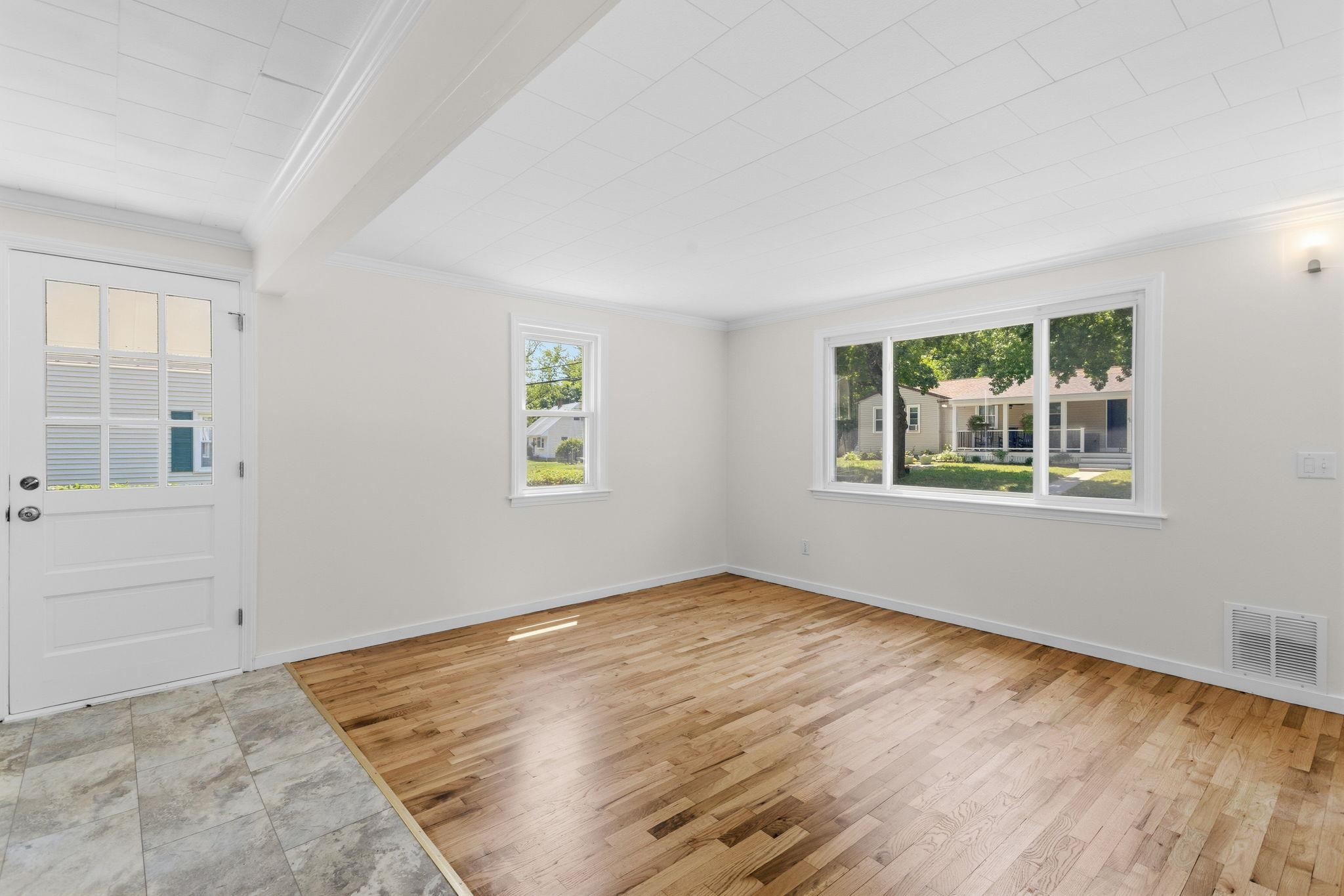 87 Saint Marie Street