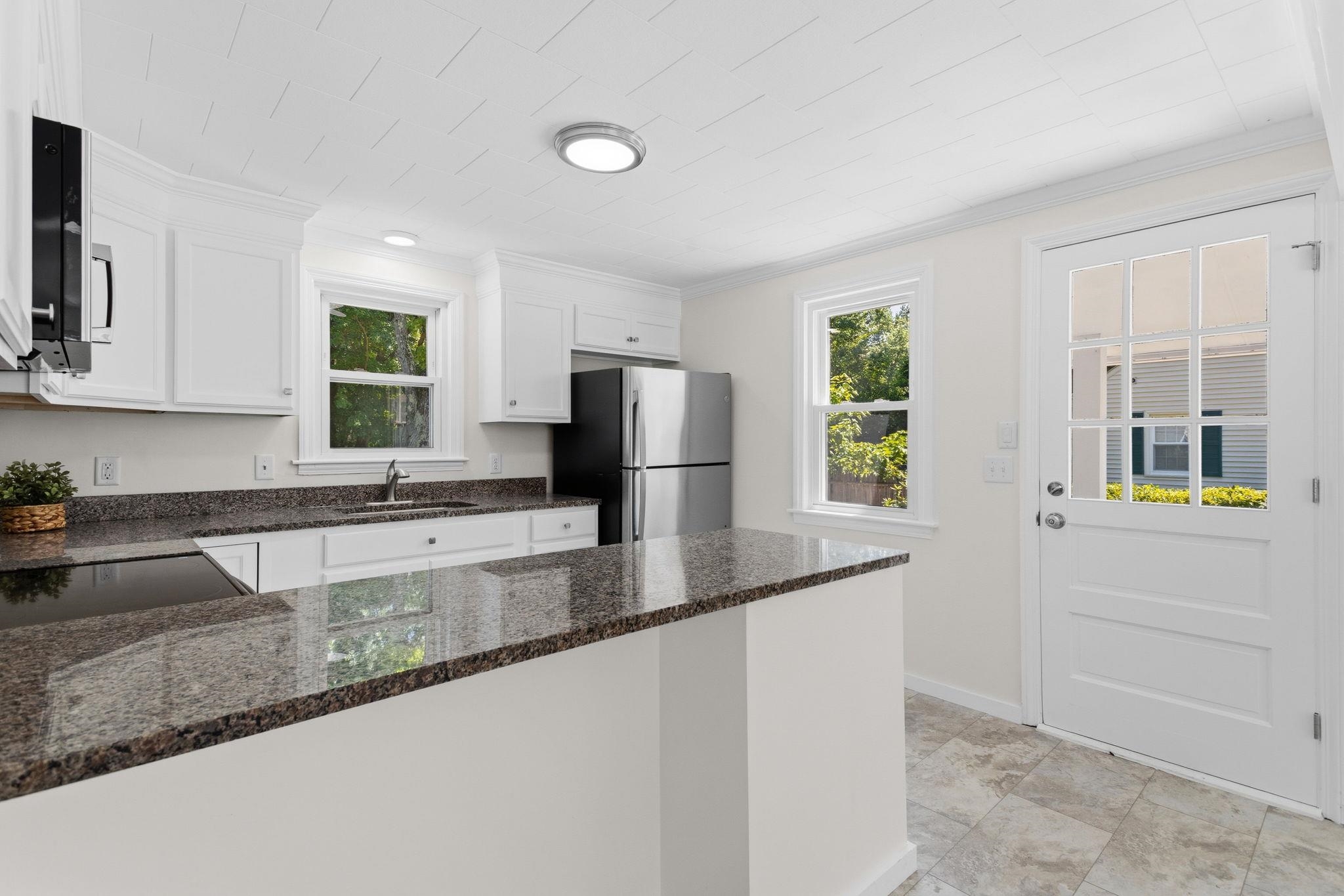 87 Saint Marie Street
