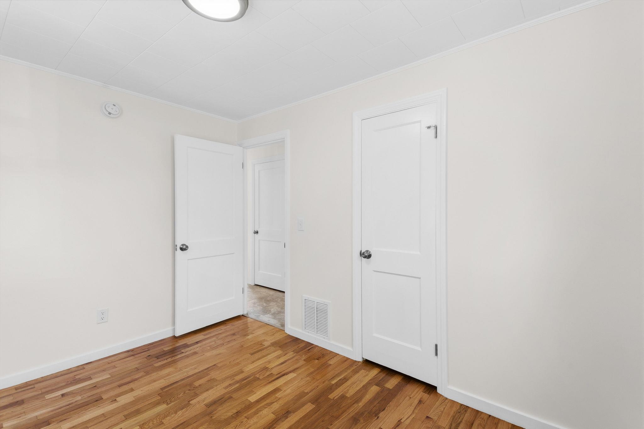 87 Saint Marie Street