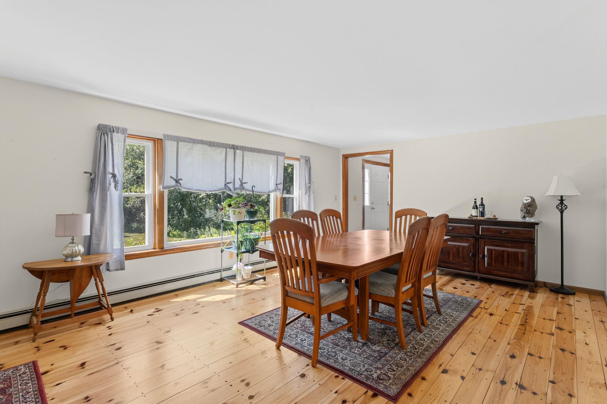 924 River Road