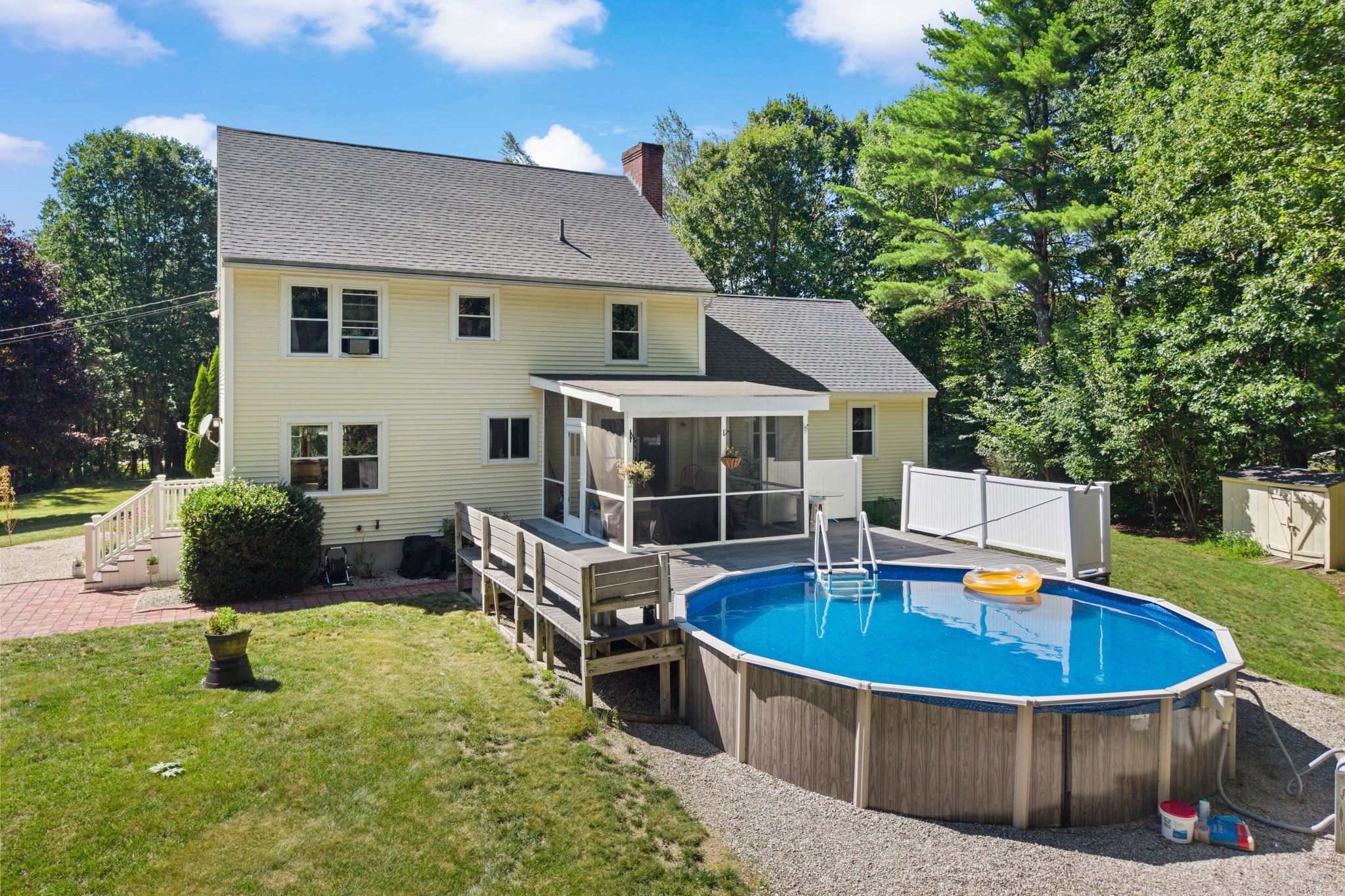 924 River Road