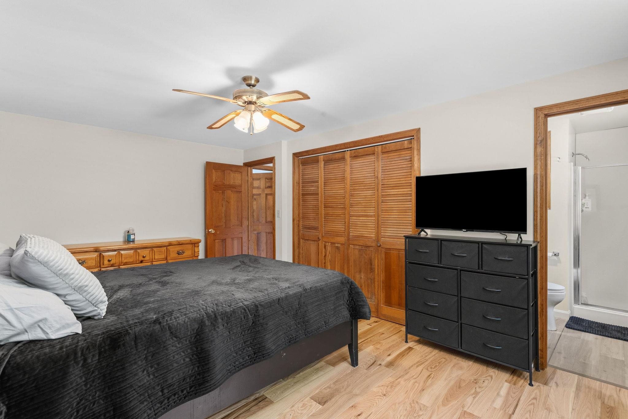 924 River Road