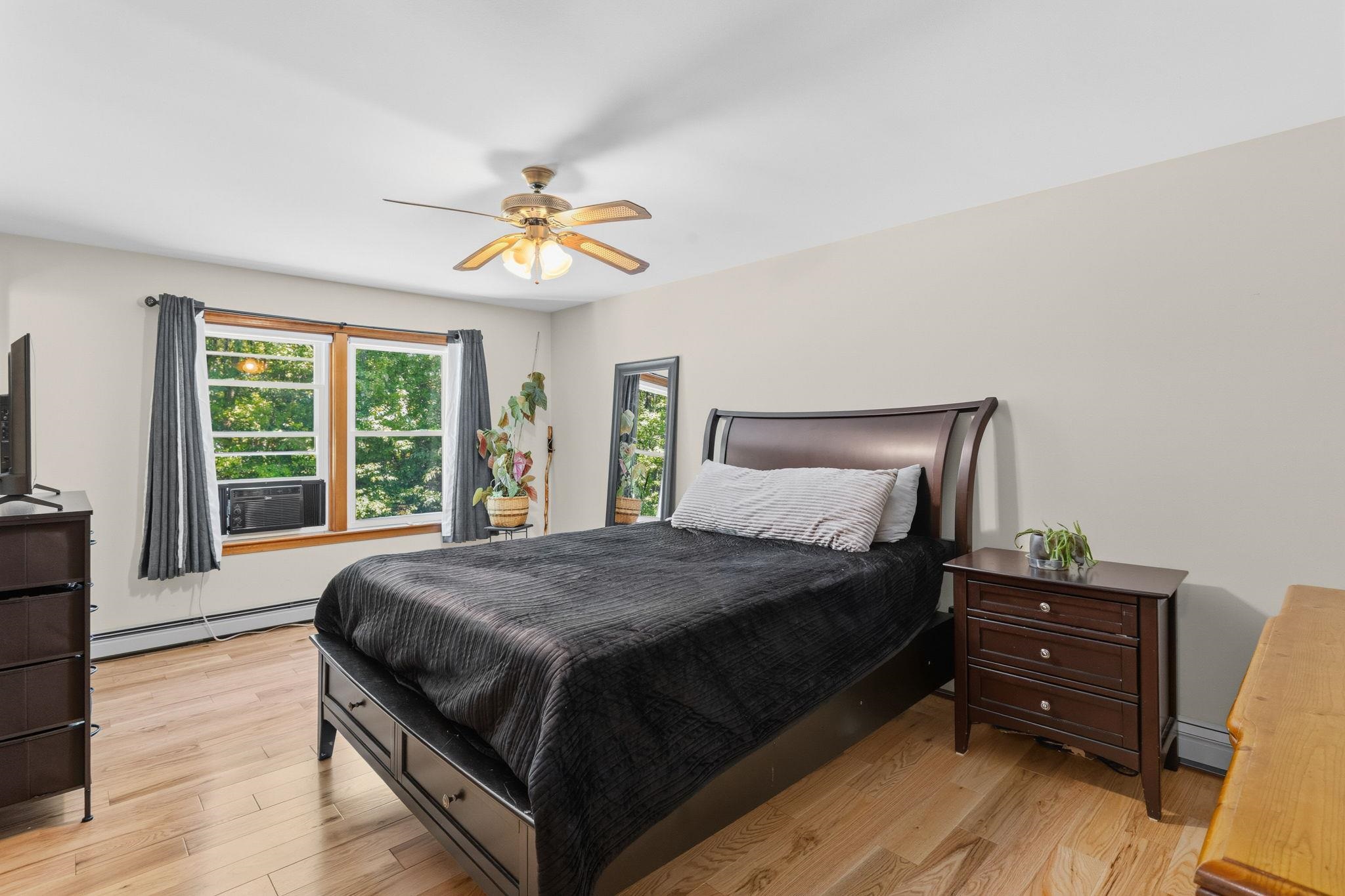 924 River Road