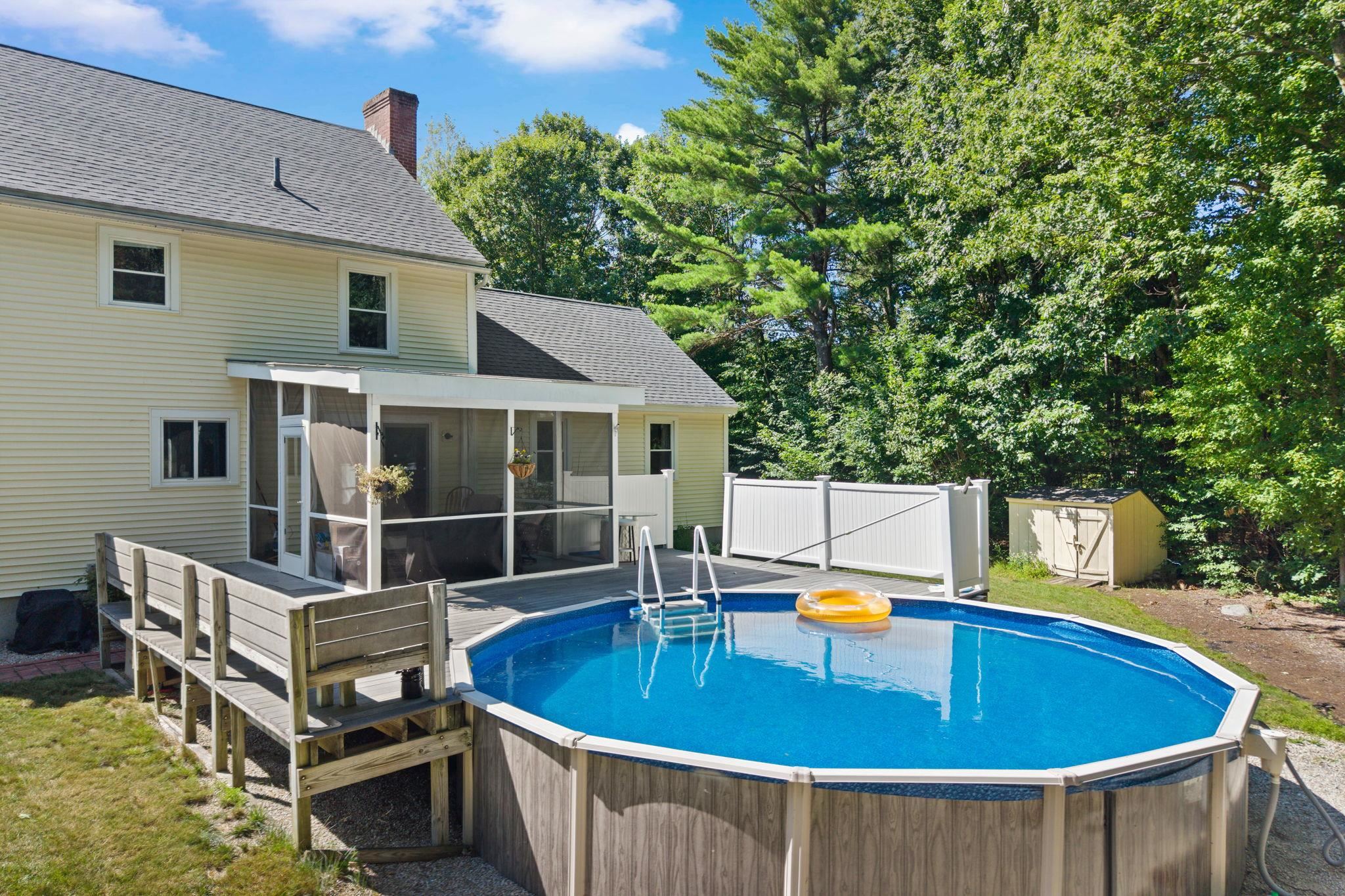 924 River Road
