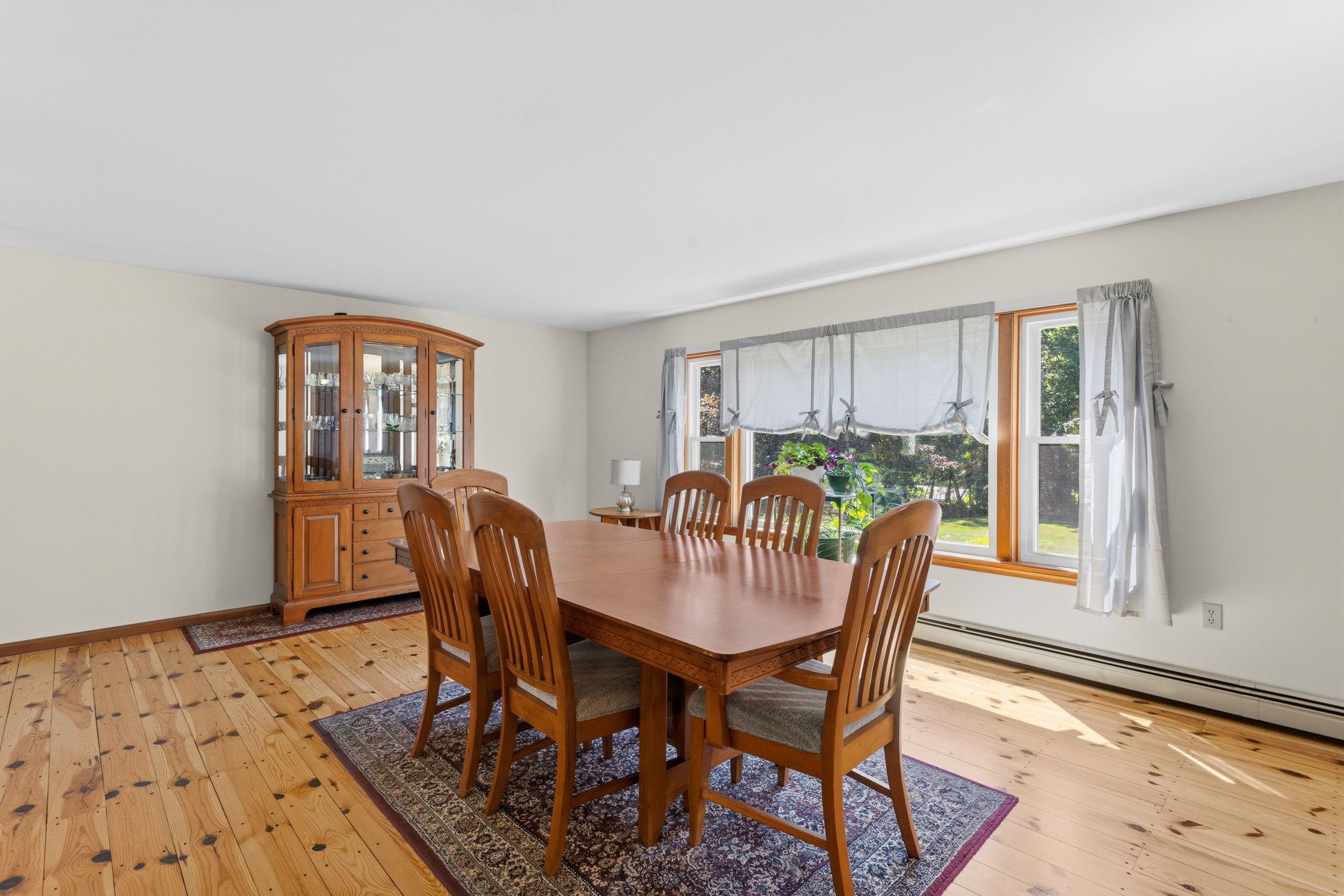 924 River Road