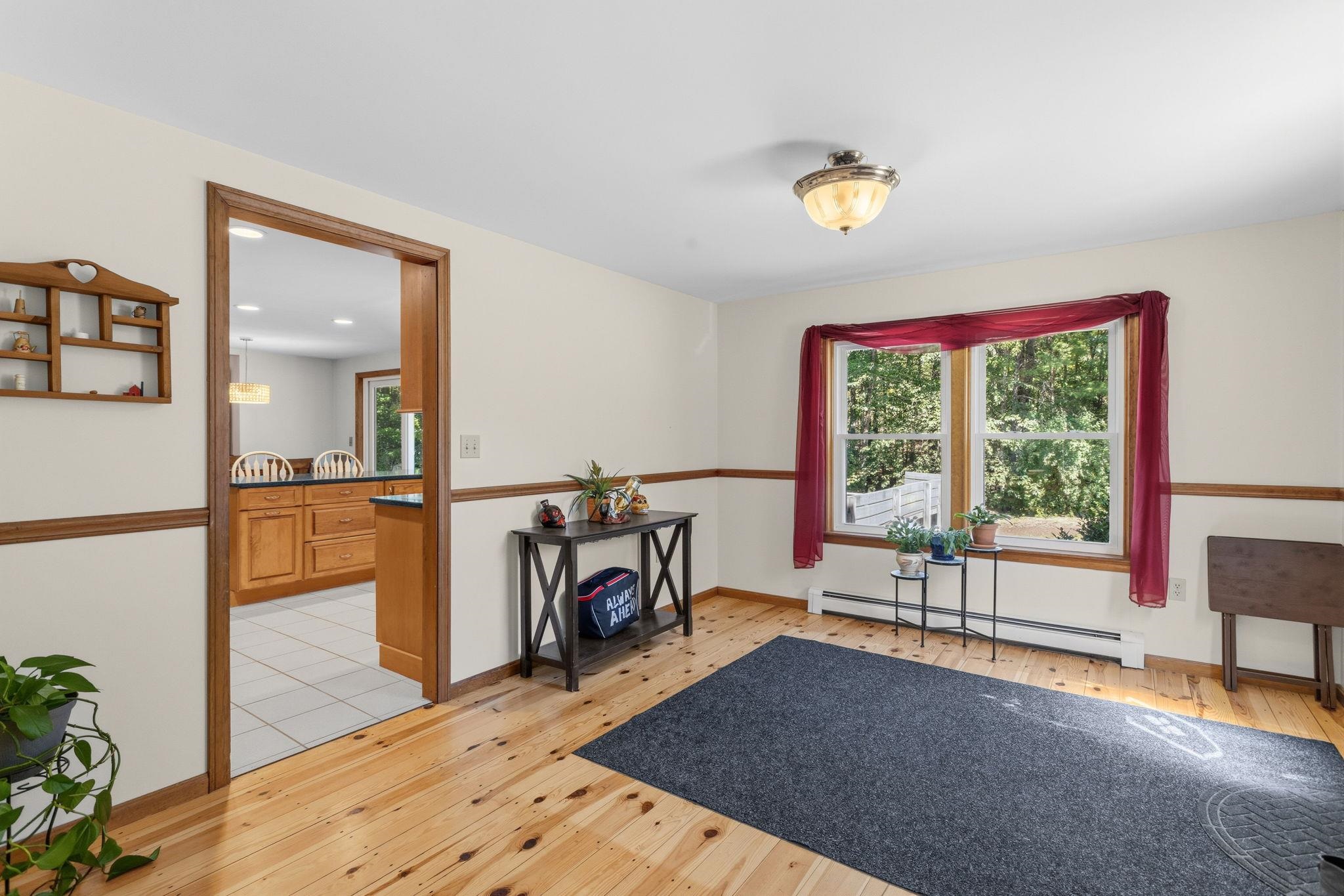924 River Road