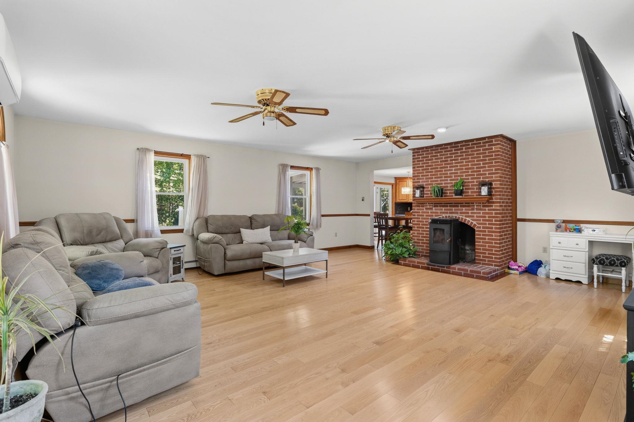 924 River Road