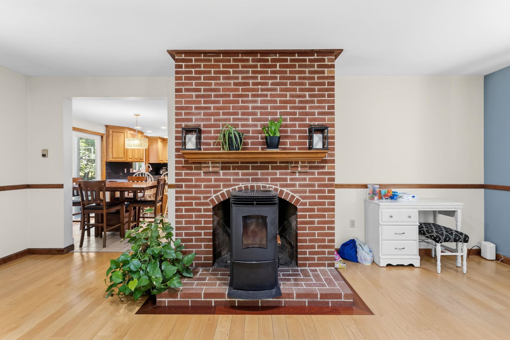 924 River Road