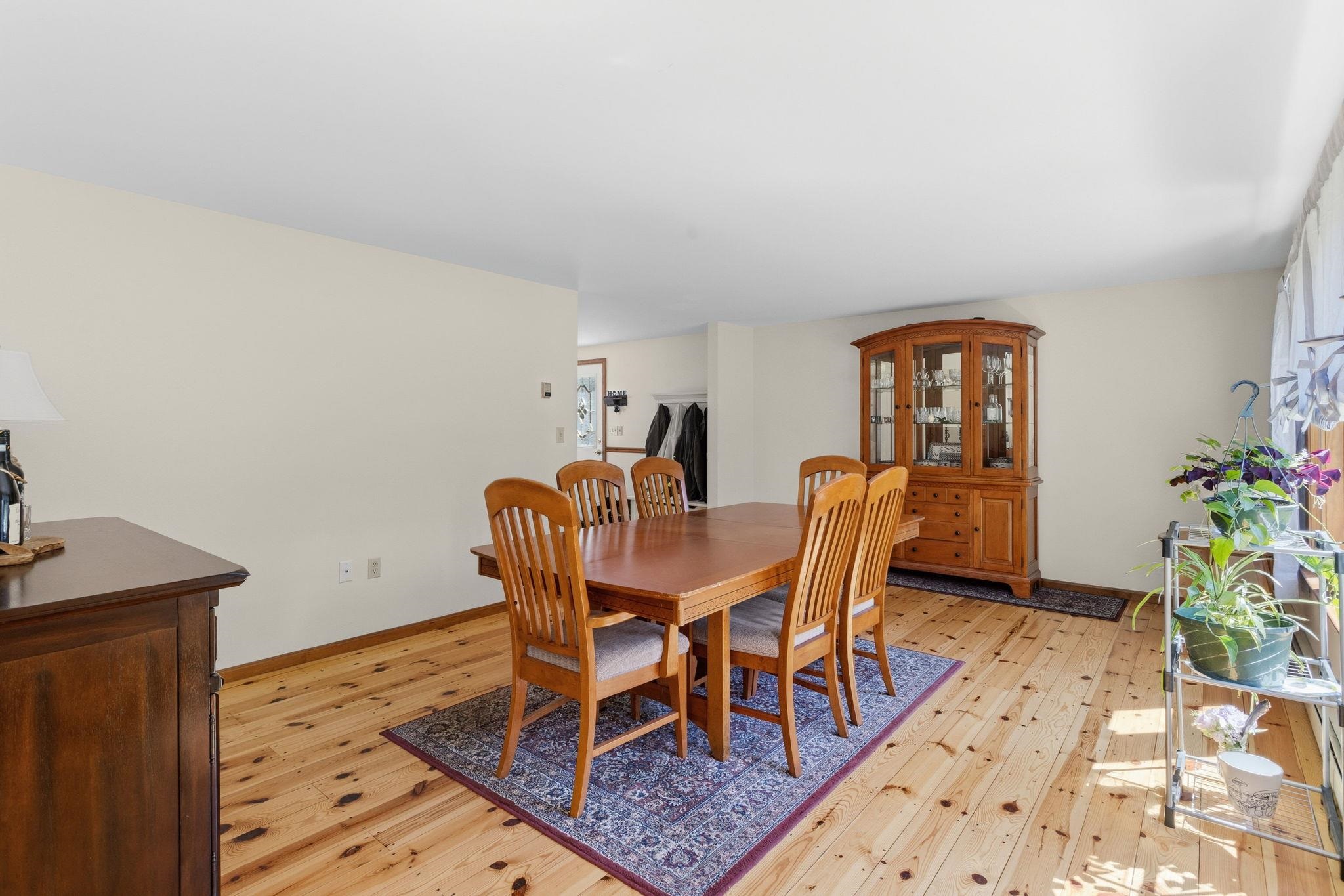 924 River Road