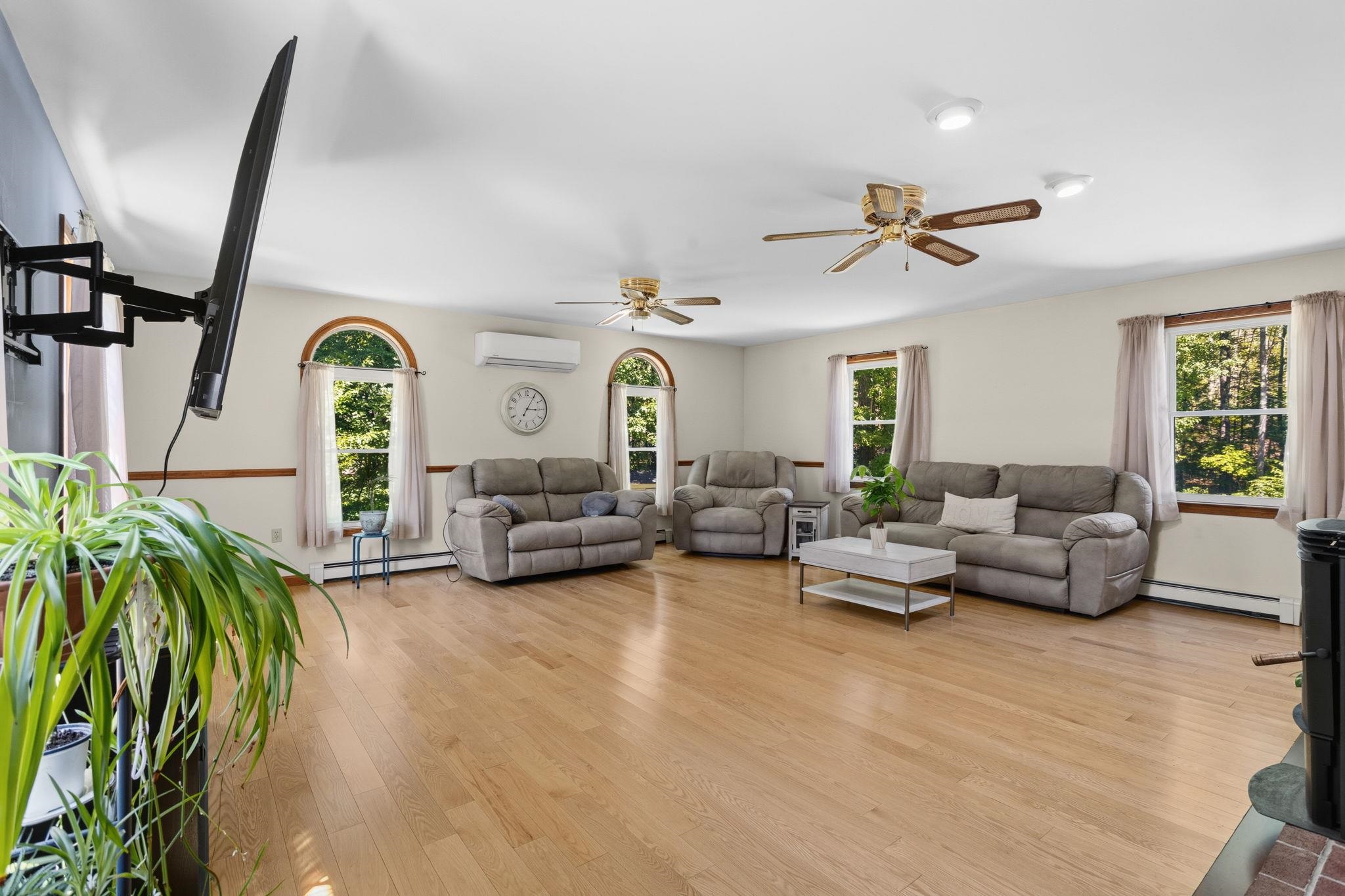 924 River Road