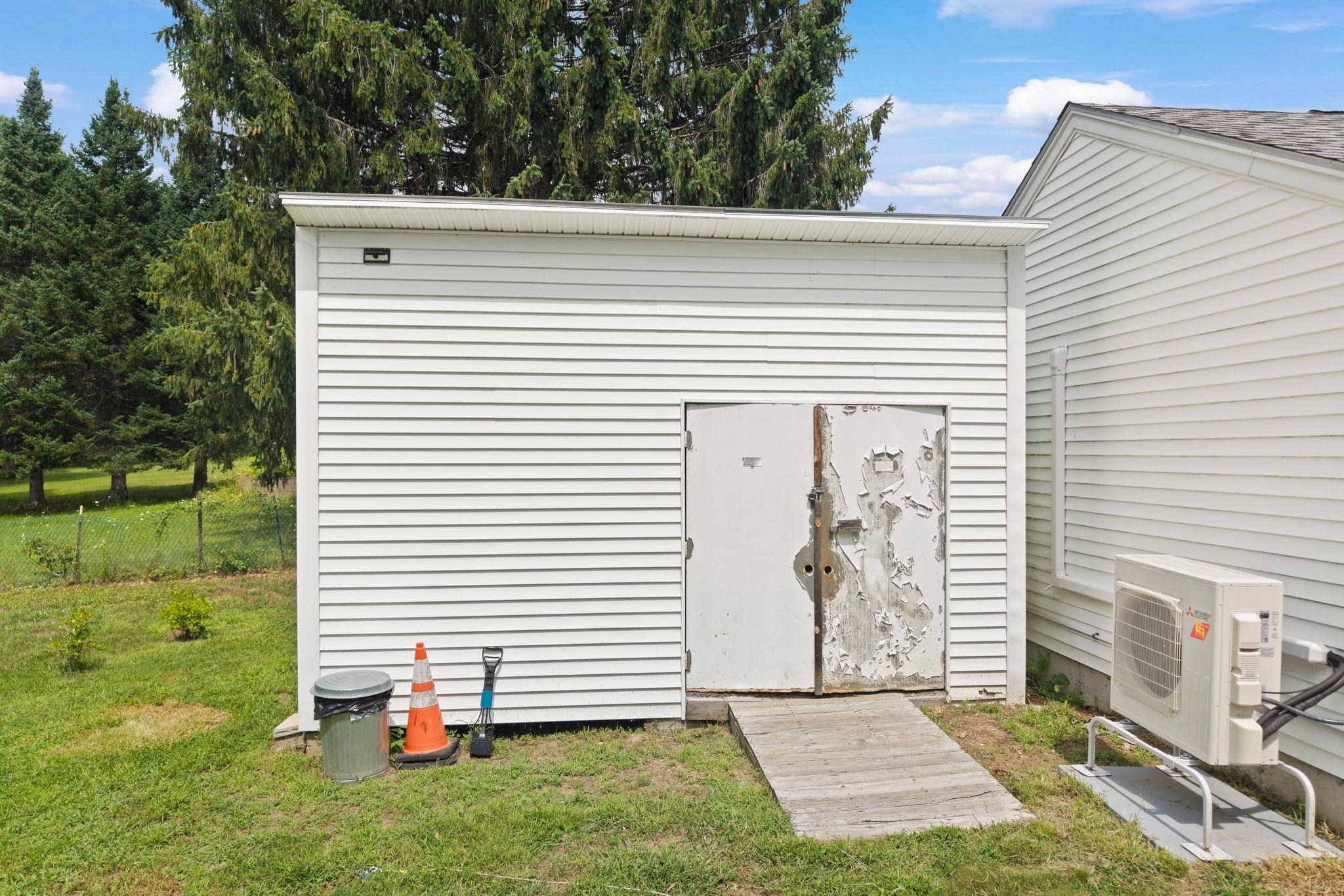 64 Clark Street