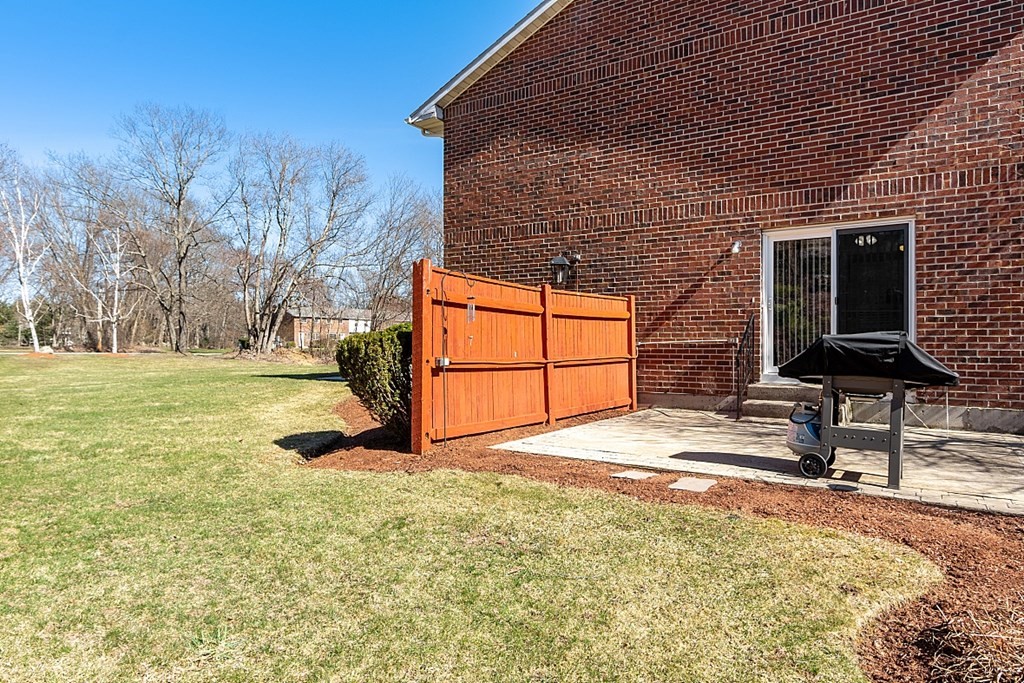 24 Oakridge Dr. # 24