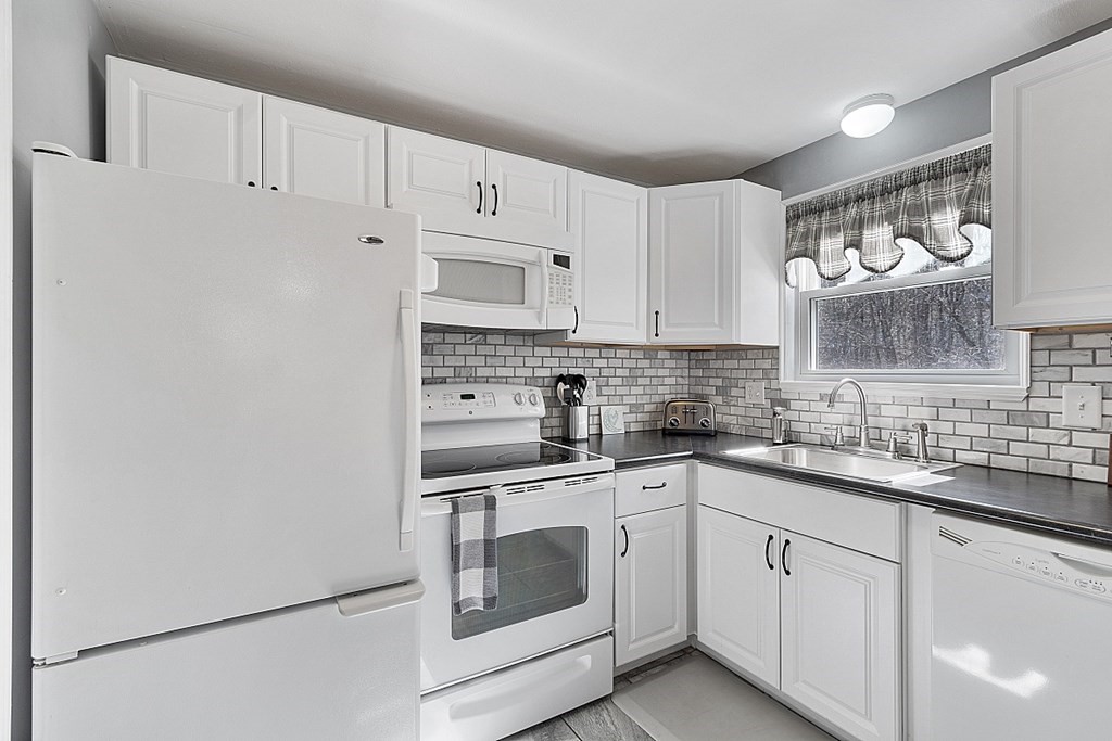 24 Oakridge Dr. # 24