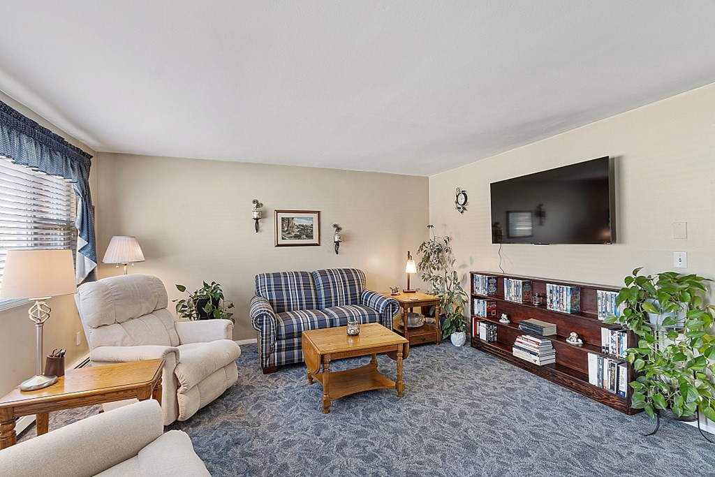 24 Oakridge Dr. # 24