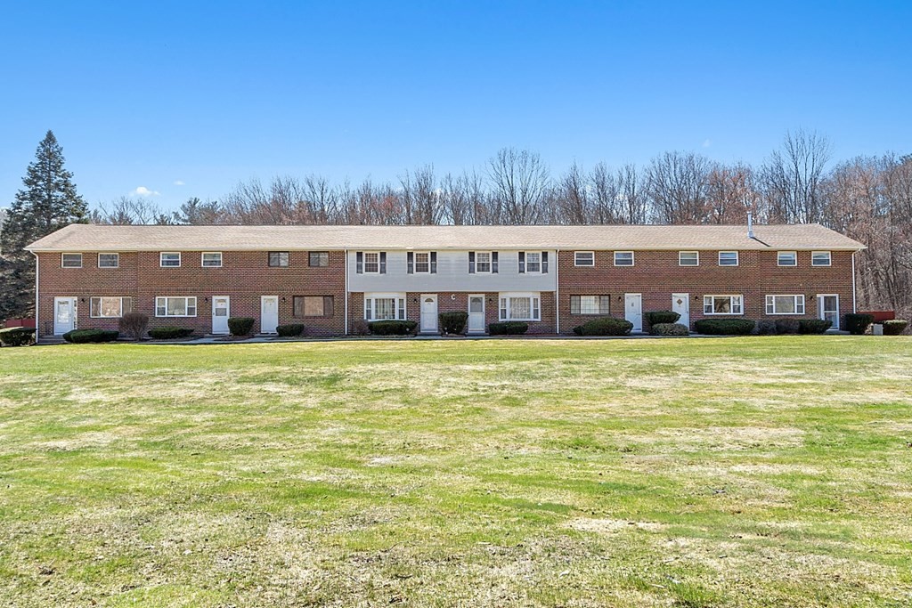 24 Oakridge Dr. # 24