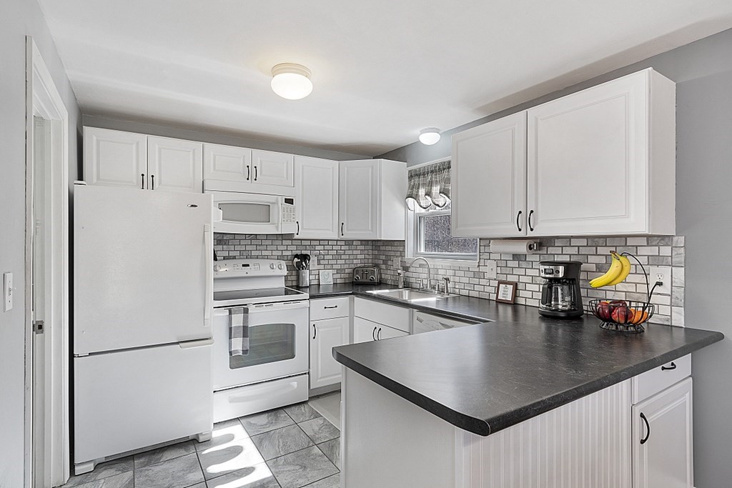 24 Oakridge Dr. # 24