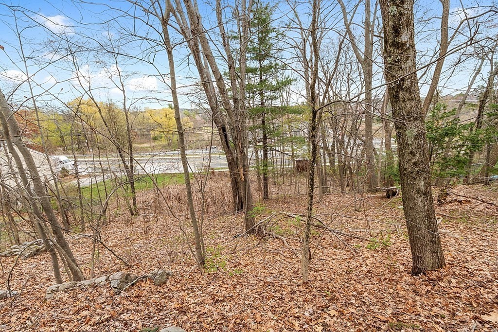 12 West Parish Ridge Rd.