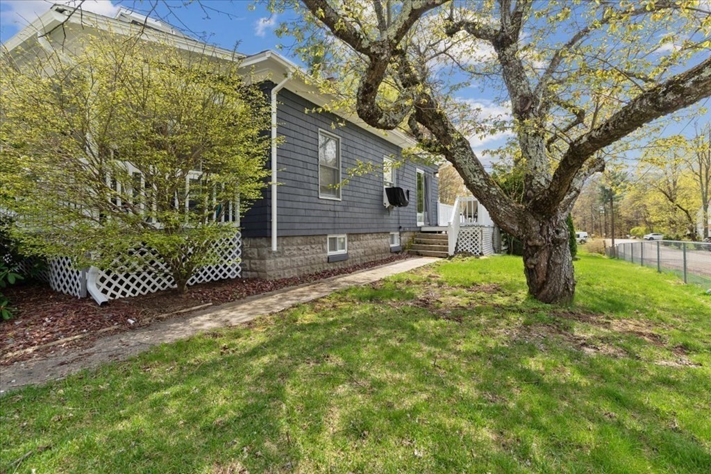 19 Berry St