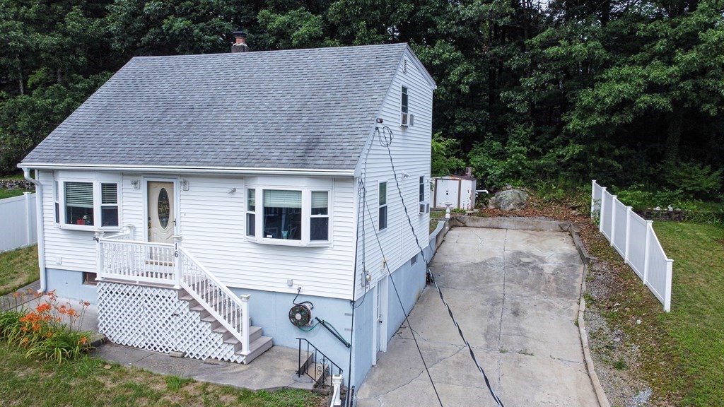16 Leopold St