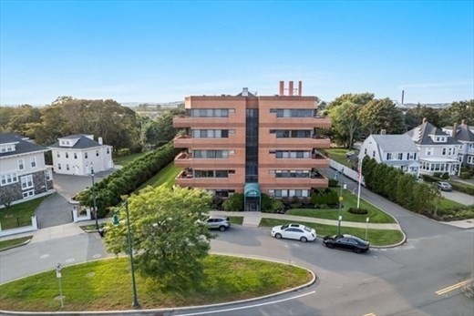 1 Carey Cir # 512